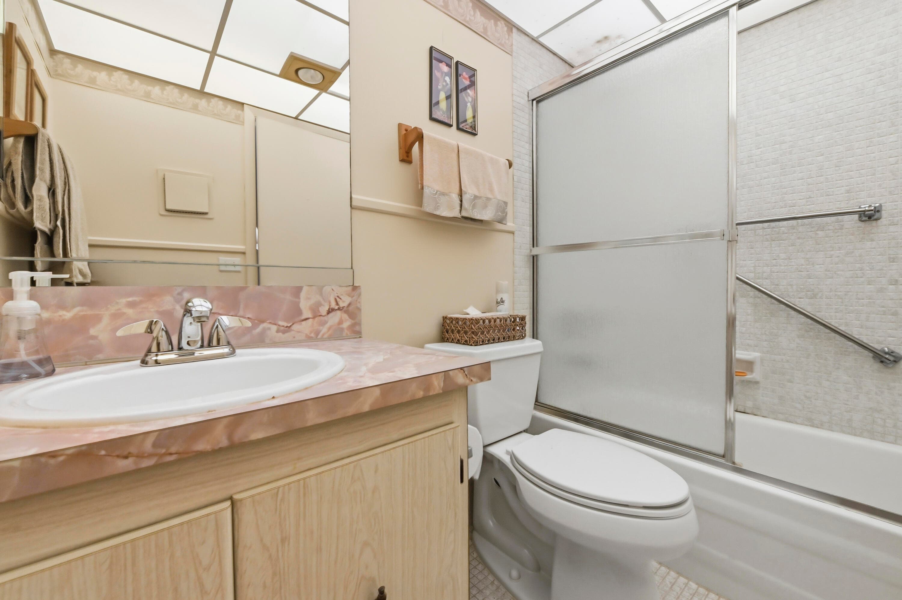 1 Burgundy A, Delray Beach, FL 33484 — photo 13 of 32