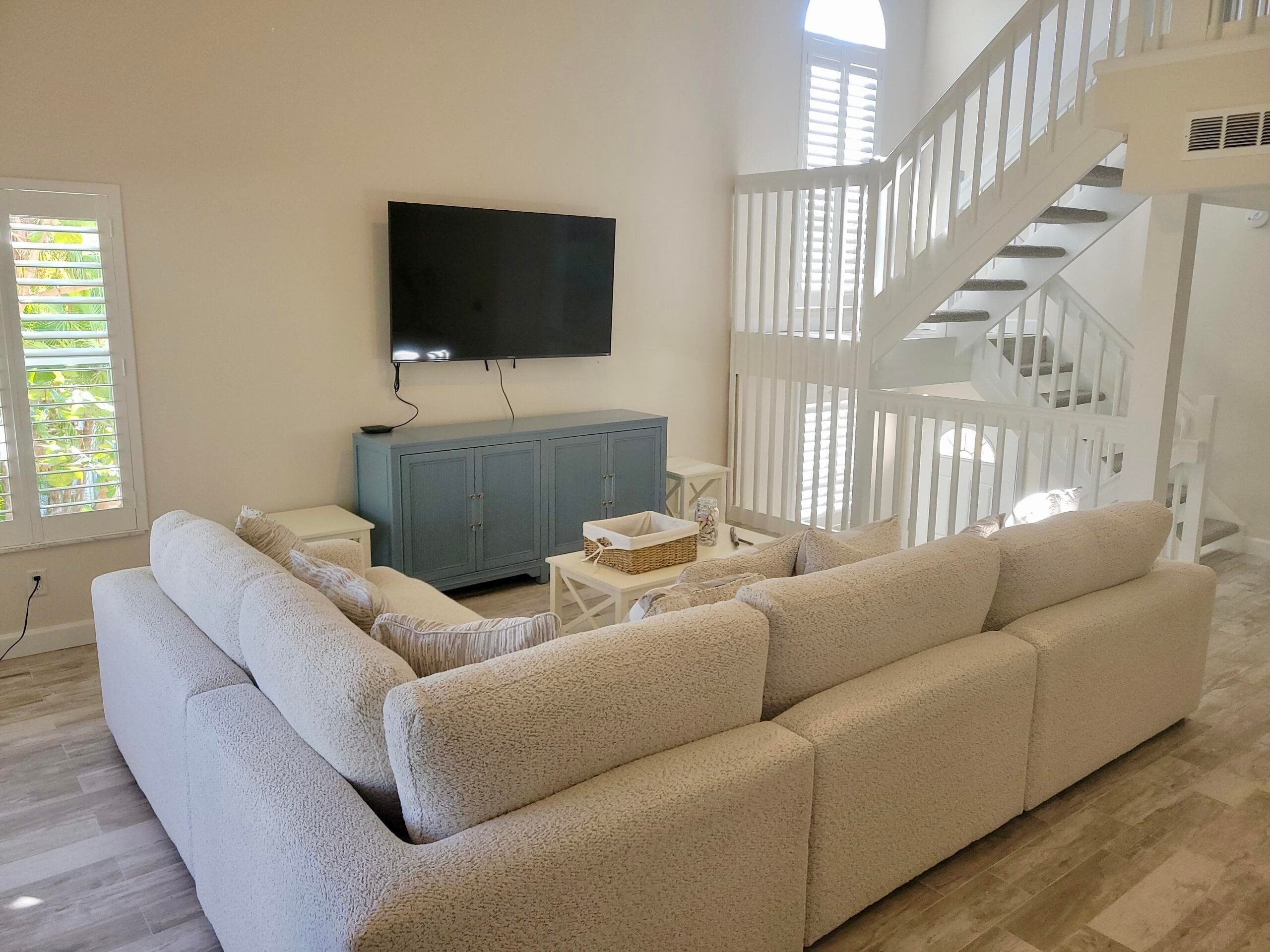 3108 Fairway Drive N, Jupiter, FL 33477 — photo 4 of 34