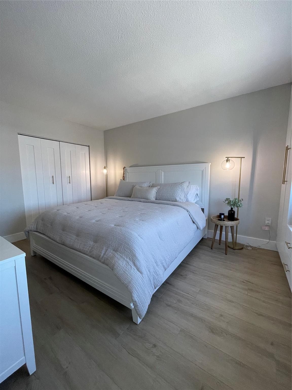 400 Kings Point Drive 1027, Sunny Isles Beach, FL 33160 — photo 27 of 51