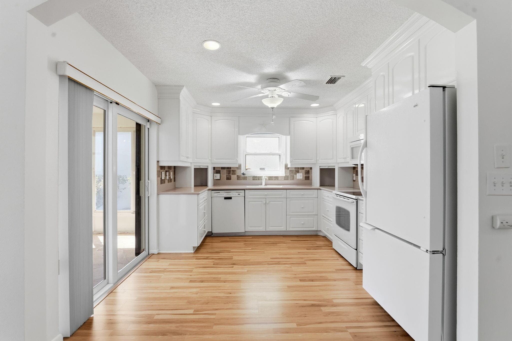 12076 Country Greens Boulevard, Boynton Beach, FL 33437 — photo 12 of 63