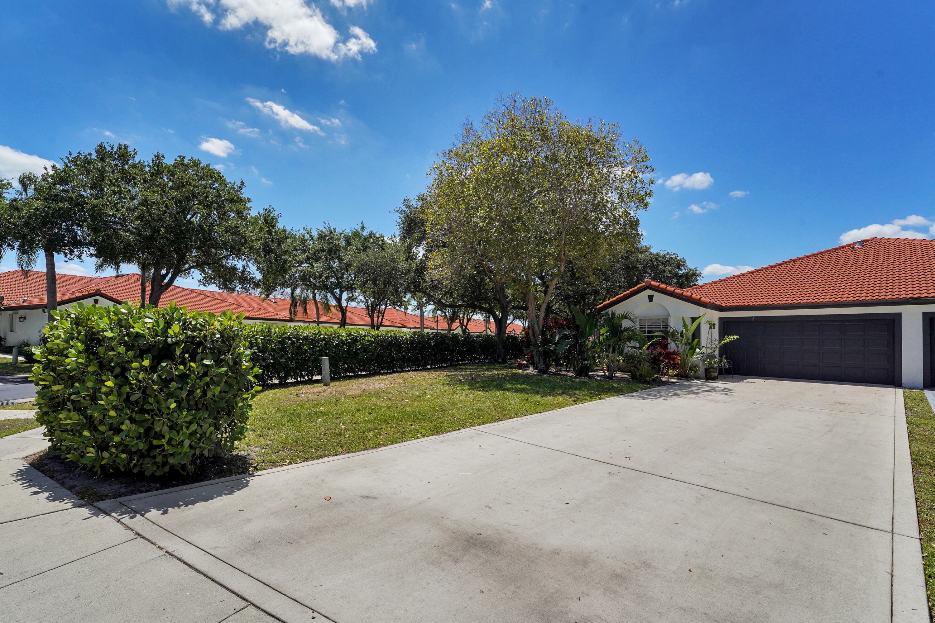 18475 Vía Di Sorrento, Boca Raton, FL 33496 — photo 5 of 63