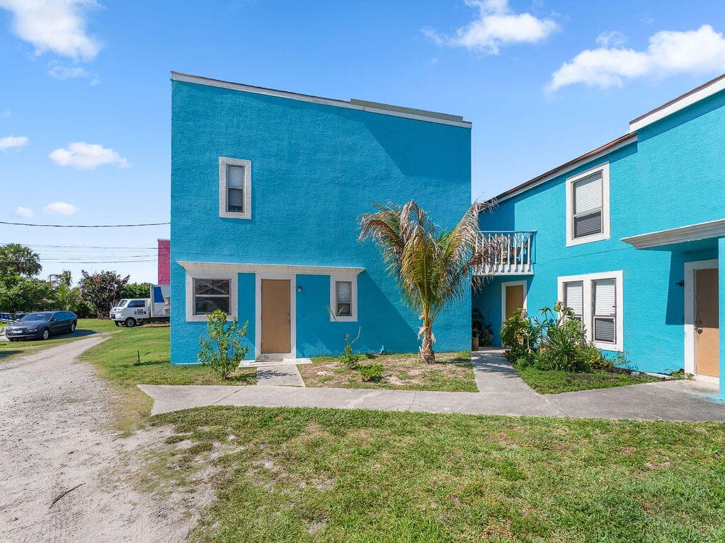 642 & 646 Eldorado Street, Fort Pierce, FL — photo 4 of 27