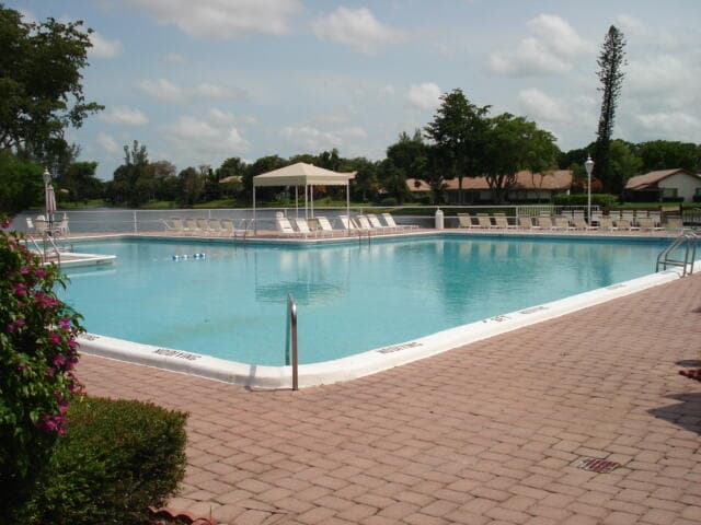 3730 Inverrary Drive 2a, Lauderhill, FL 33319 — photo 9 of 12