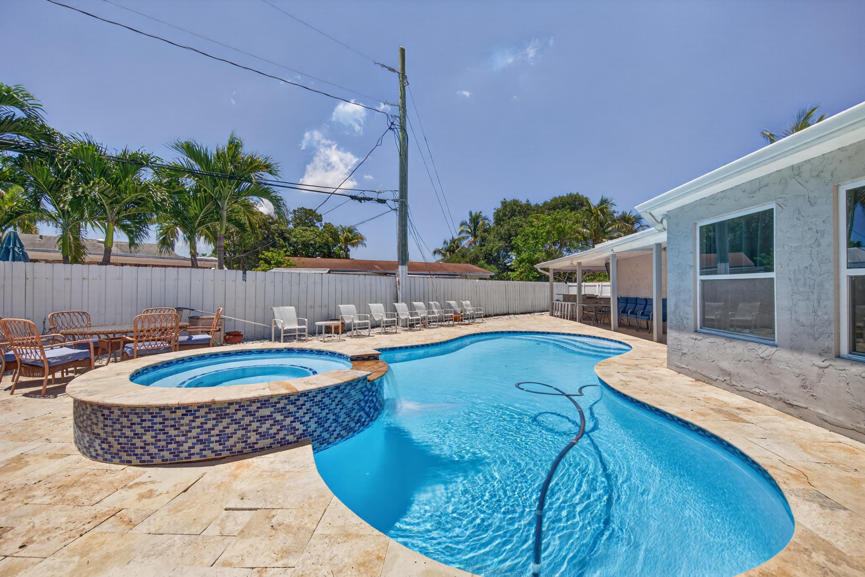 650 NW 38th Place, Deerfield Beach, FL 33064 — photo 8 of 44