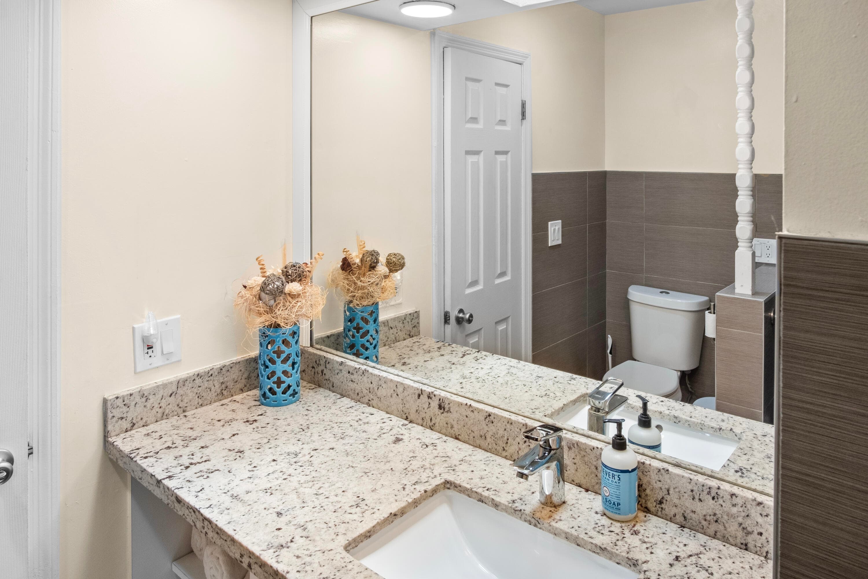 803 NE 2nd Avenue Studio, Delray Beach, FL 33444 — photo 5 of 10