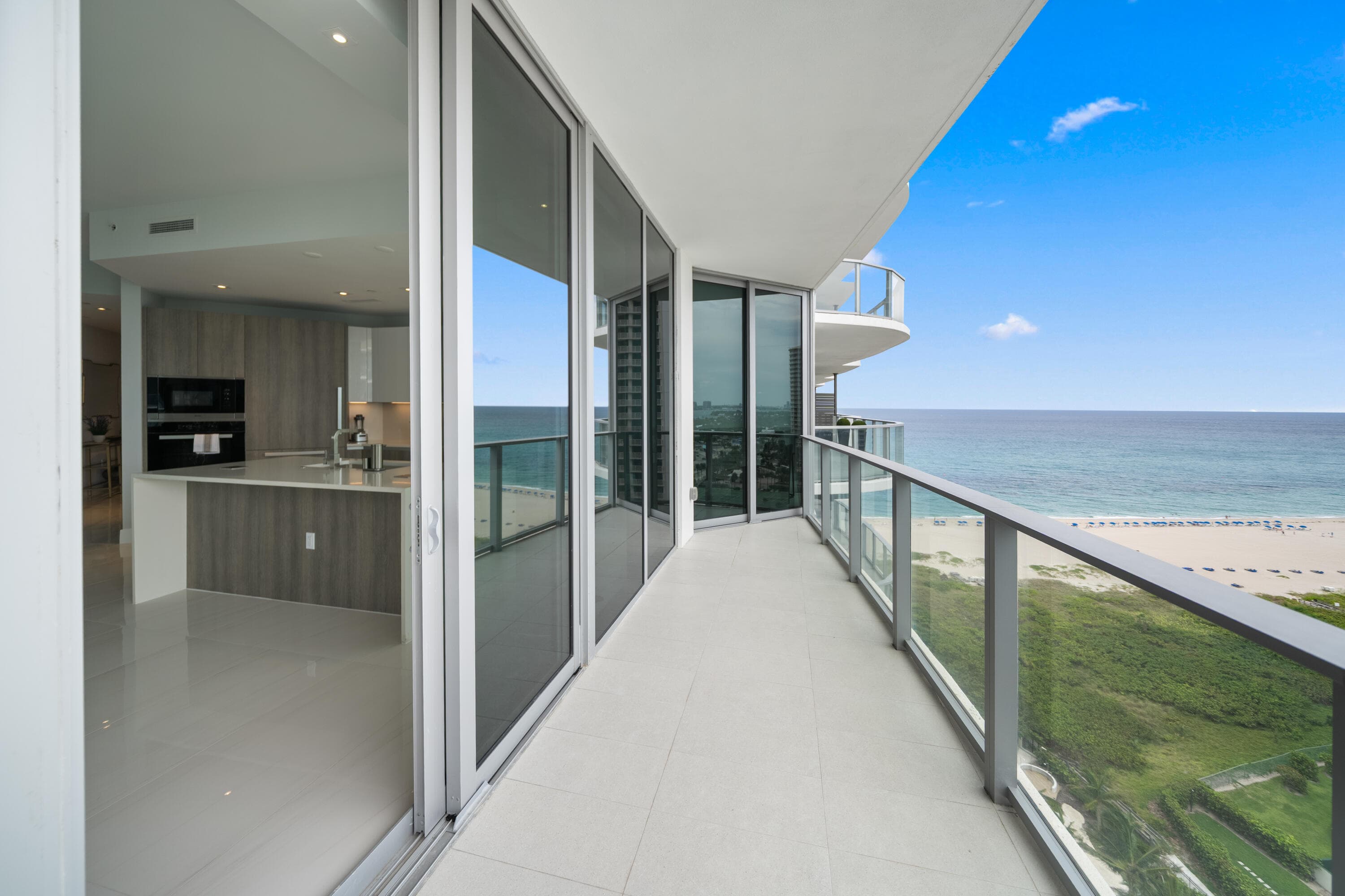 3100 N Ocean Drive H-1608, Singer Island, FL 33404 — photo 2 of 193
