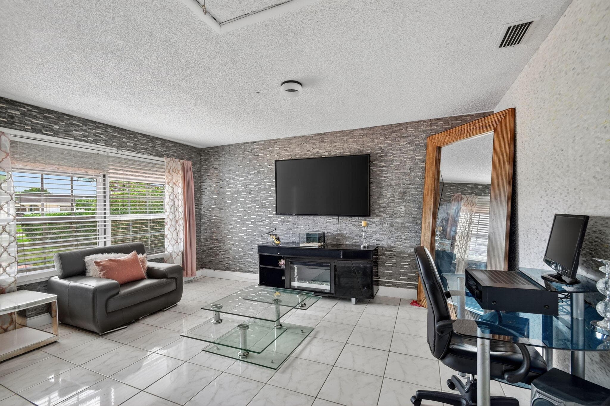 4033 Kent Avenue, Lake Worth Beach, FL 33461 — photo 9 of 50