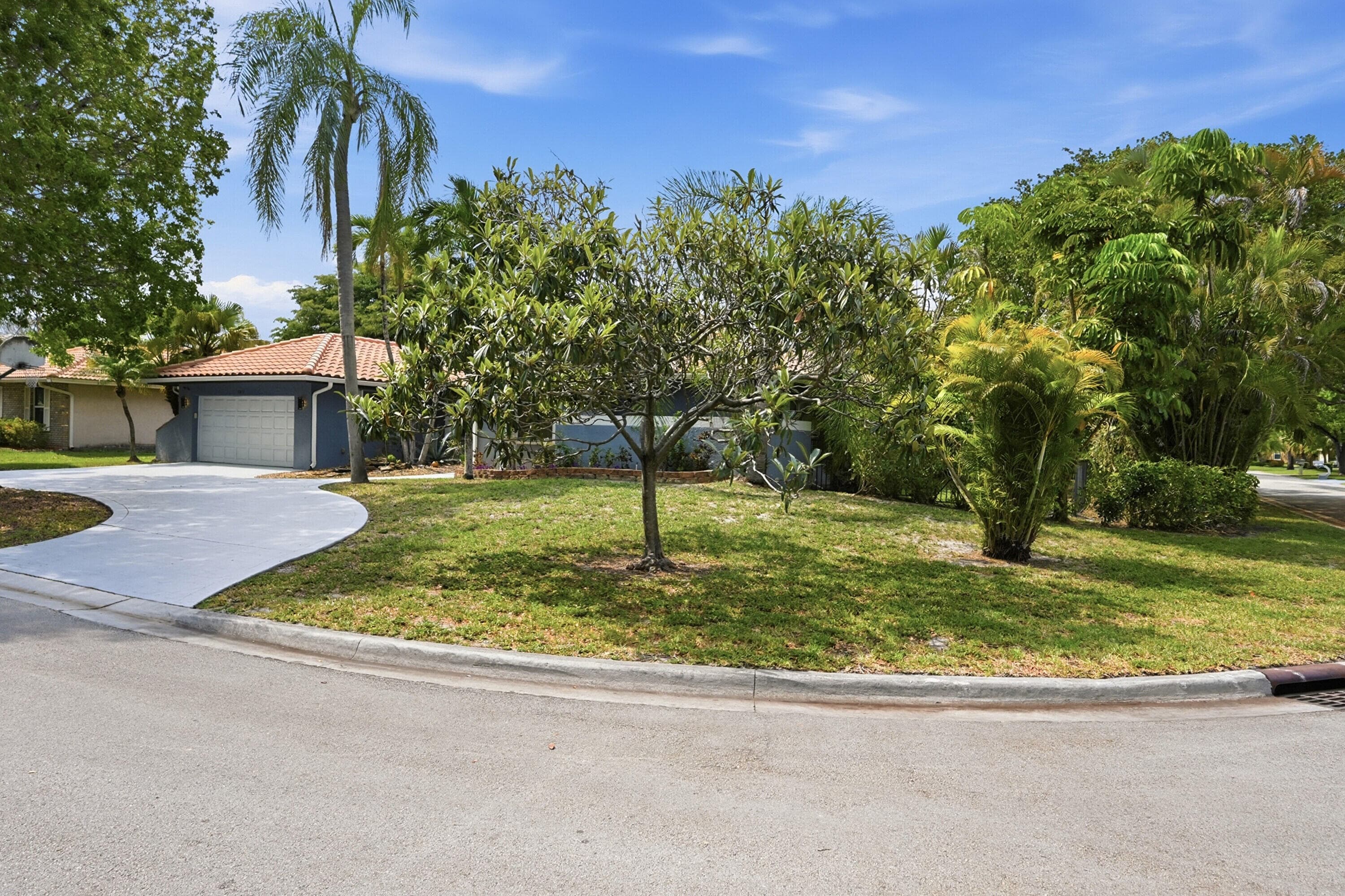 9033 NW 47th Court, Coral Springs, FL 33067 — photo 7 of 59