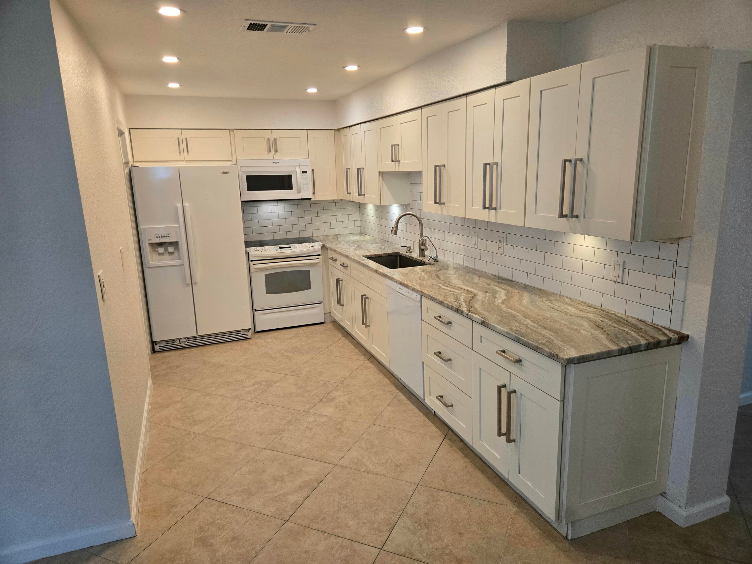10207 NW 82nd Street, Tamarac, FL 33321 — photo 5 of 17