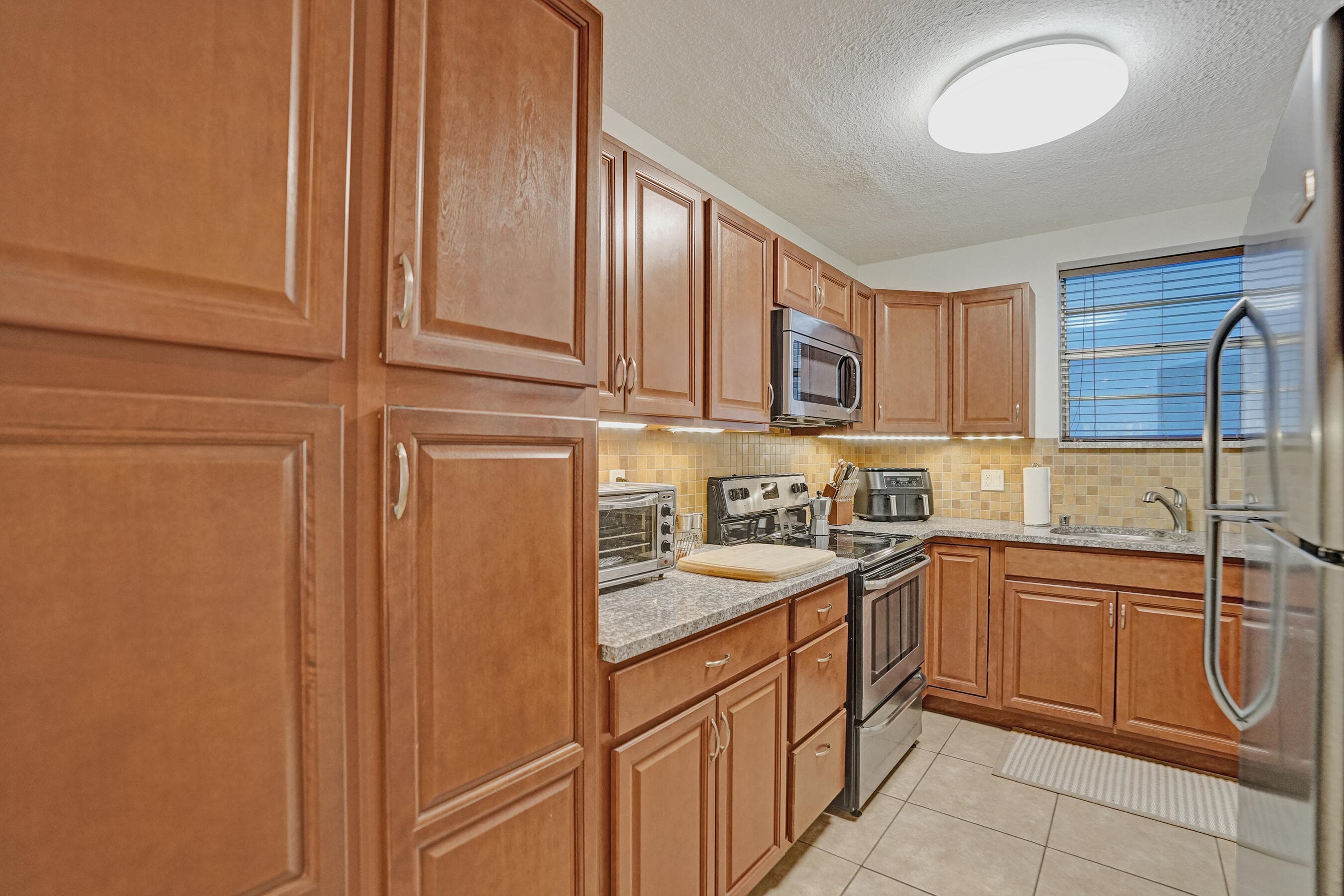 1400 Tallwood Avenue 107, Hollywood, FL 33021 — photo 16 of 57