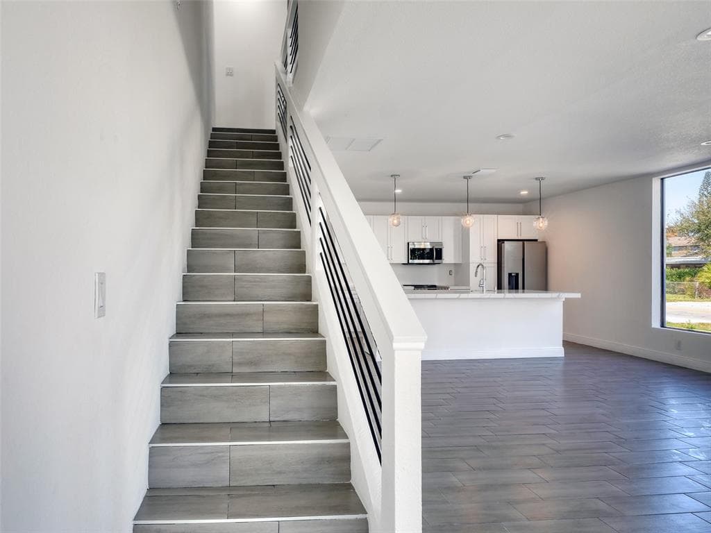 102 NW 41st Street 104, Oakland Park, FL 33309 — photo 29 of 34
