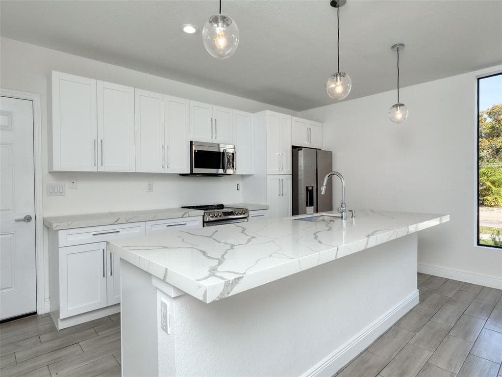 102 NW 41st Street 104, Oakland Park, FL 33309 — photo 3 of 34