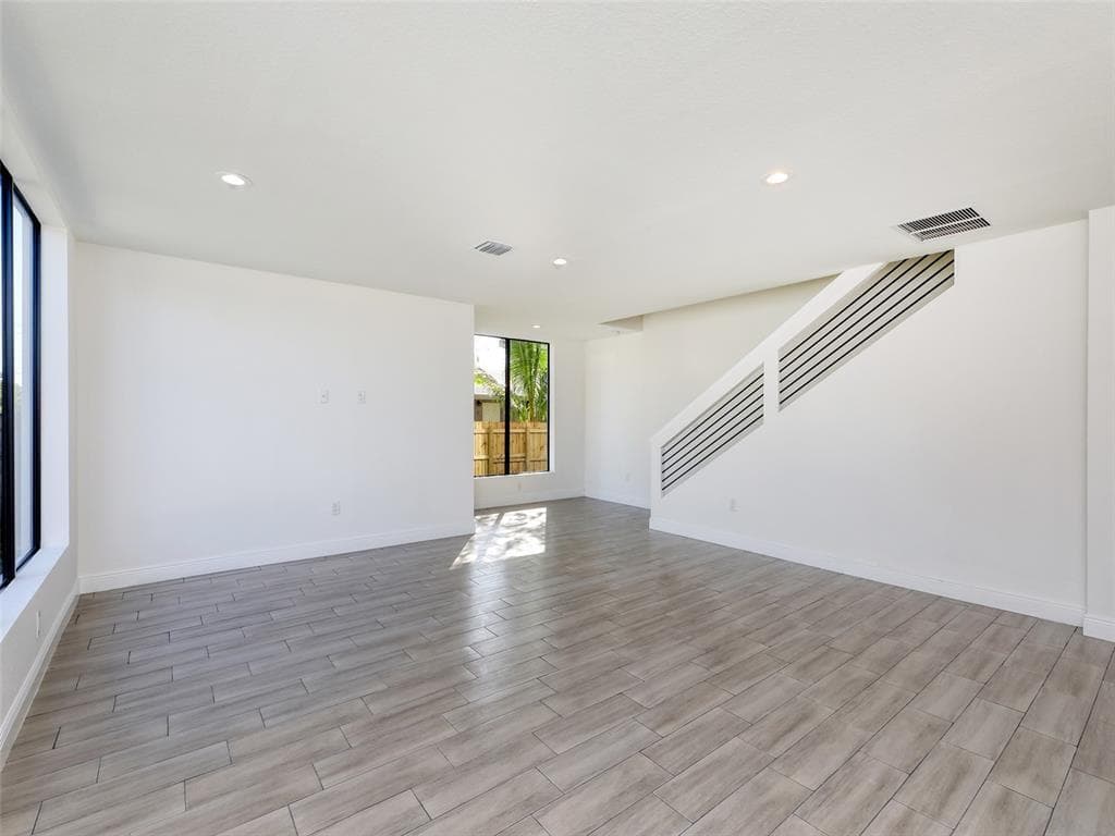 102 NW 41st Street 104, Oakland Park, FL 33309 — photo 8 of 34