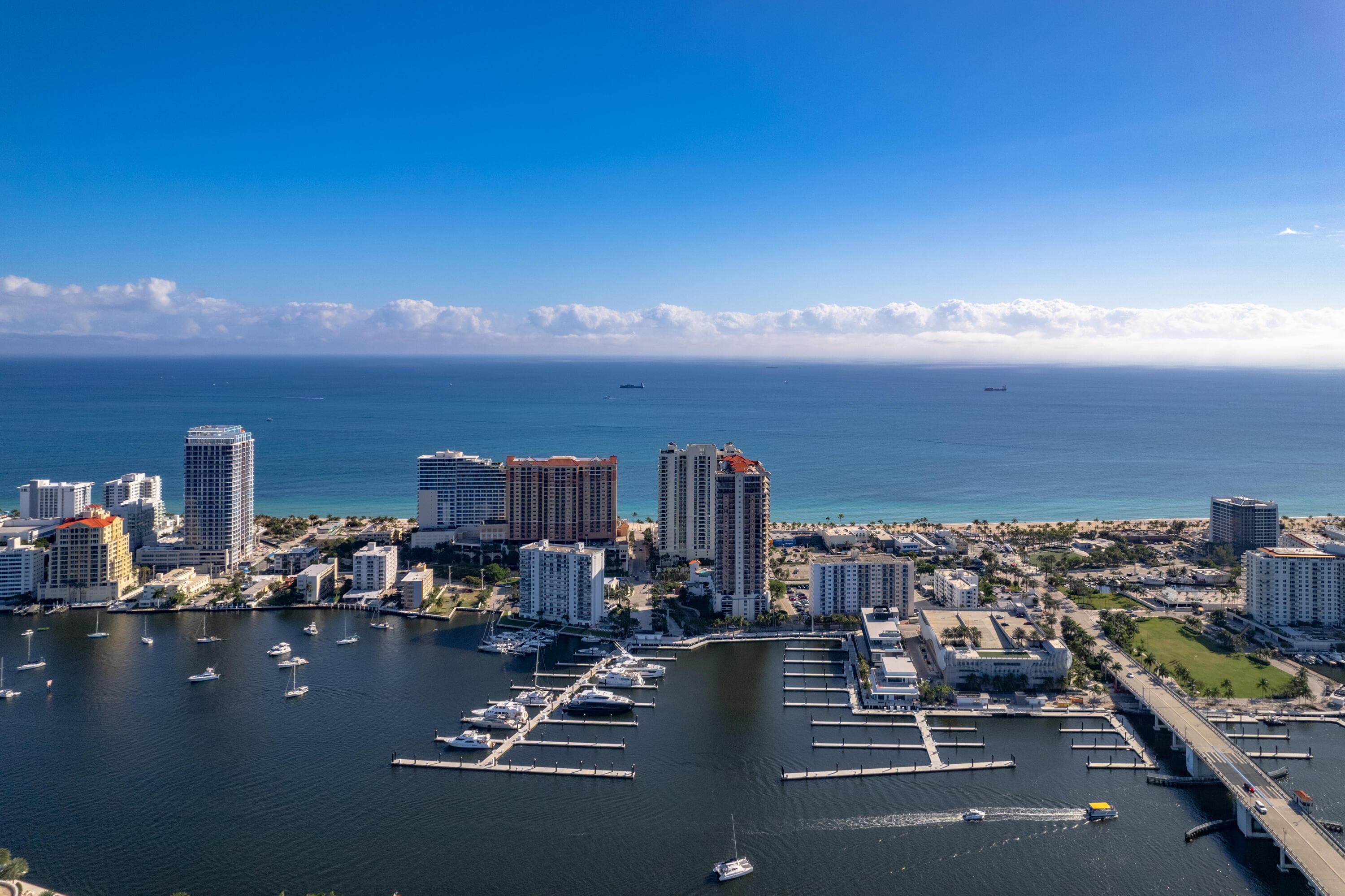 125 N Birch Road, Fort Lauderdale, FL — photo 4 of 9