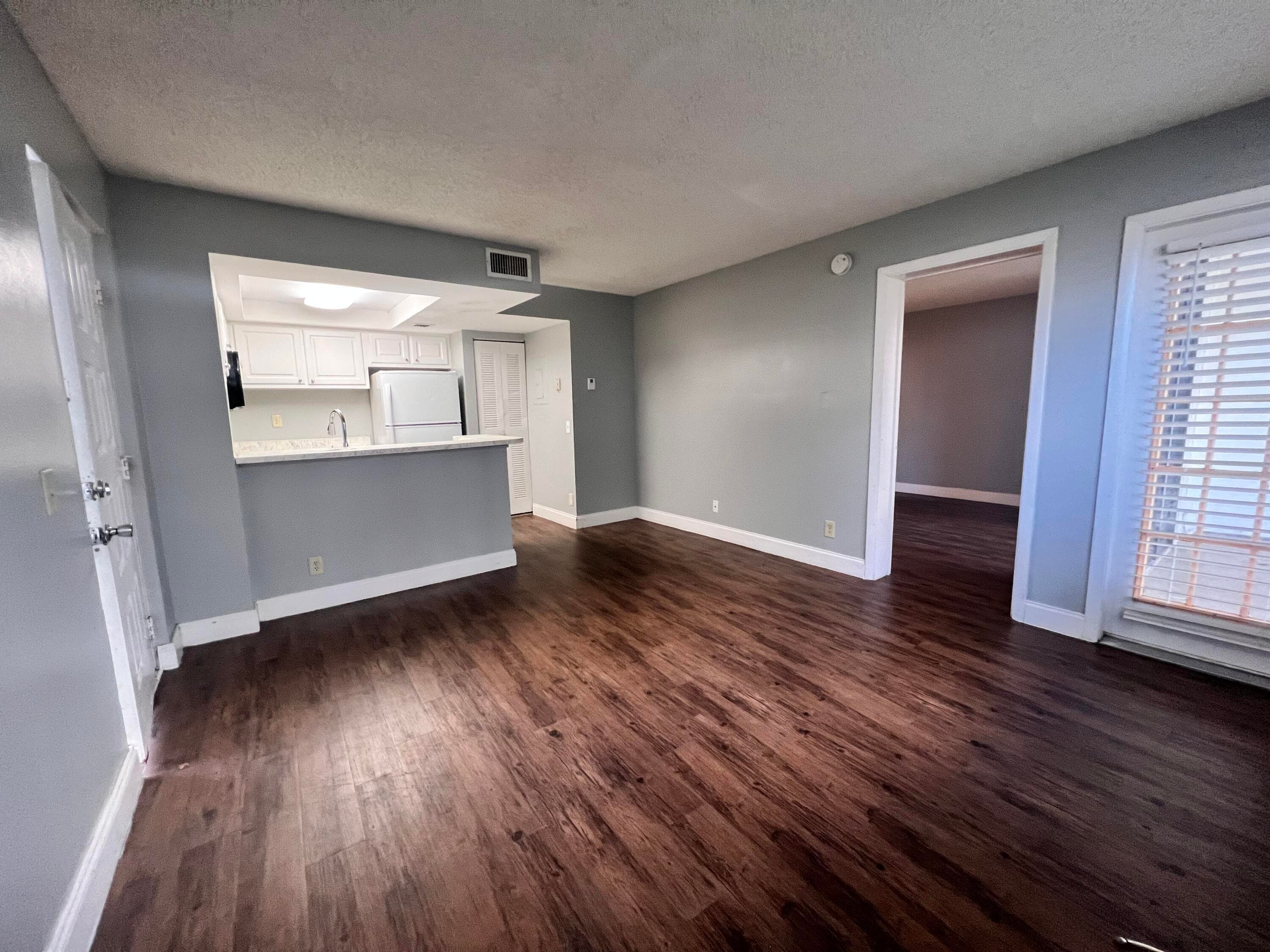 718 Executive Center Drive 111, West Palm Beach, FL 33401 — photo 2 of 20