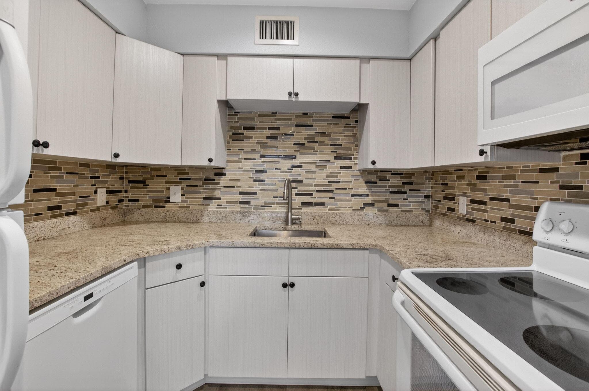 2535 SW 22nd Avenue 103, Delray Beach, FL 33445 — photo 15 of 29