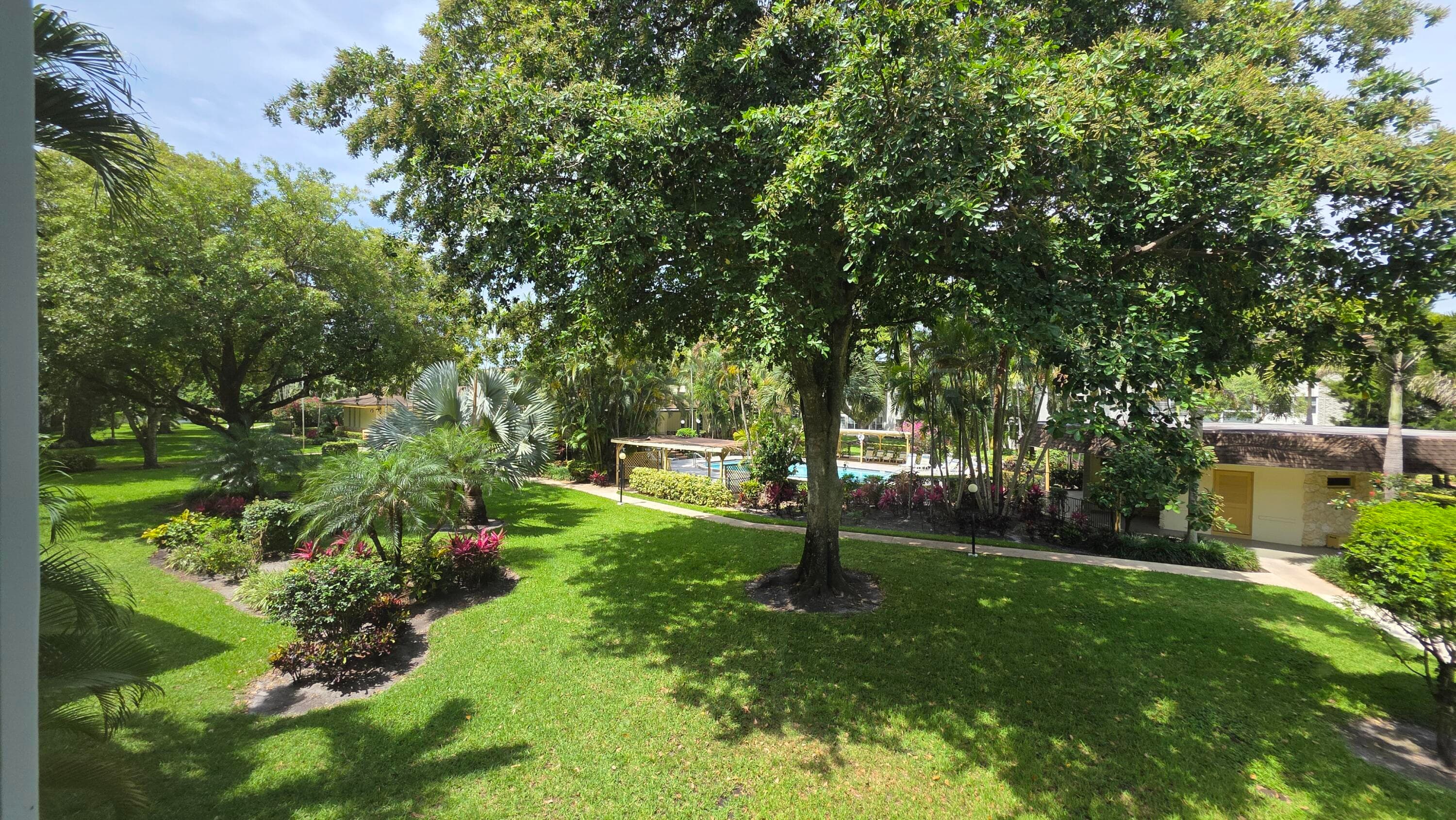 5161 W Oakland Park Boulevard 206, Lauderdale Lakes, FL 33313 — photo 11 of 34
