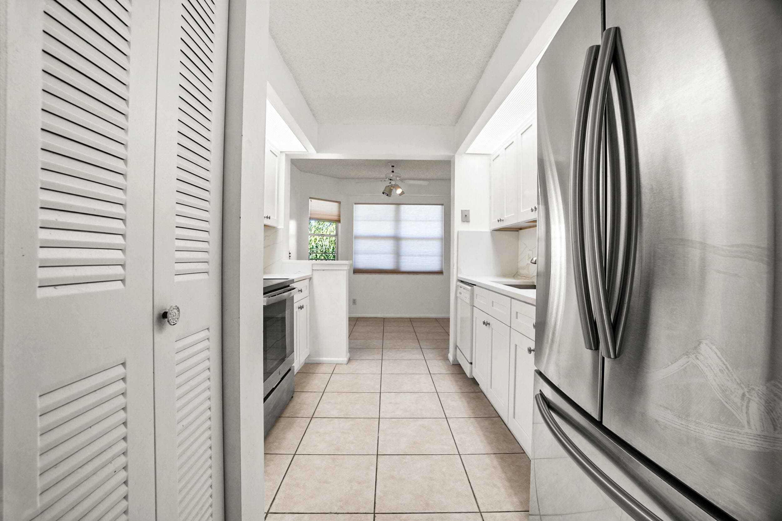1200 SW 130th Avenue 402g, Pembroke Pines, FL 33027 — photo 11 of 53
