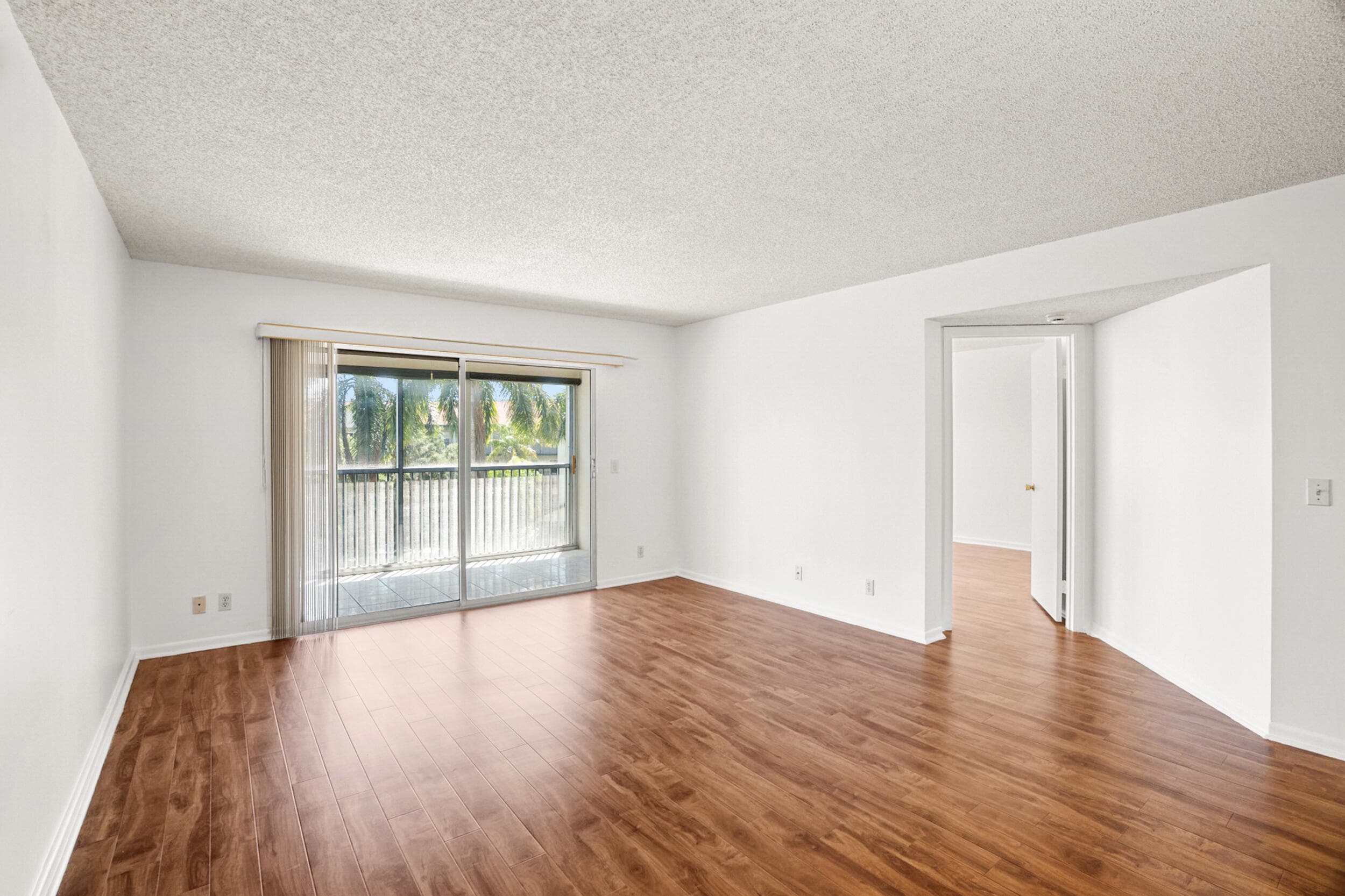 1200 SW 130th Avenue 402g, Pembroke Pines, FL 33027 — photo 17 of 53
