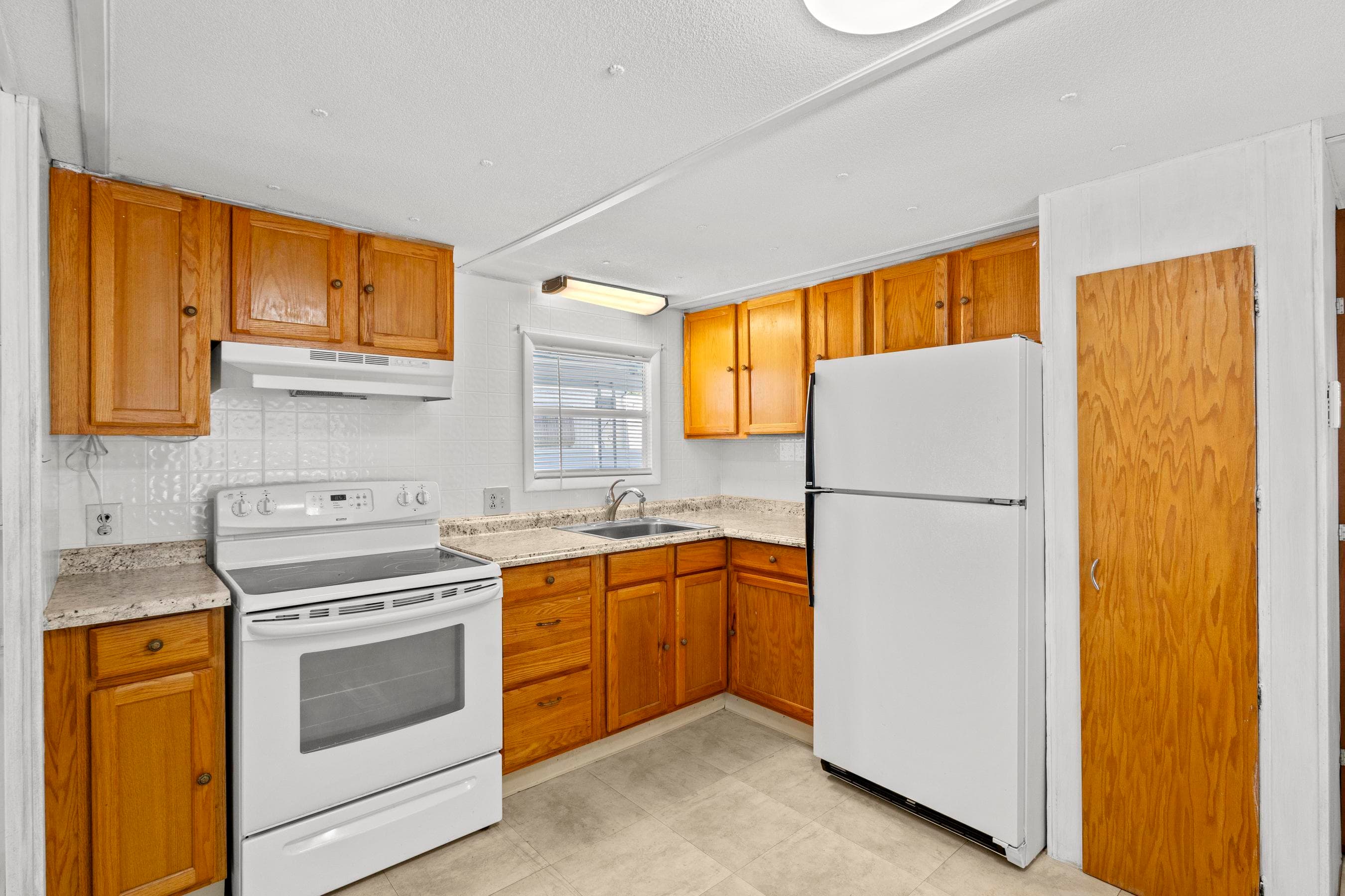 8949 Oak Street, Boynton Beach, FL 33436 — photo 18 of 31