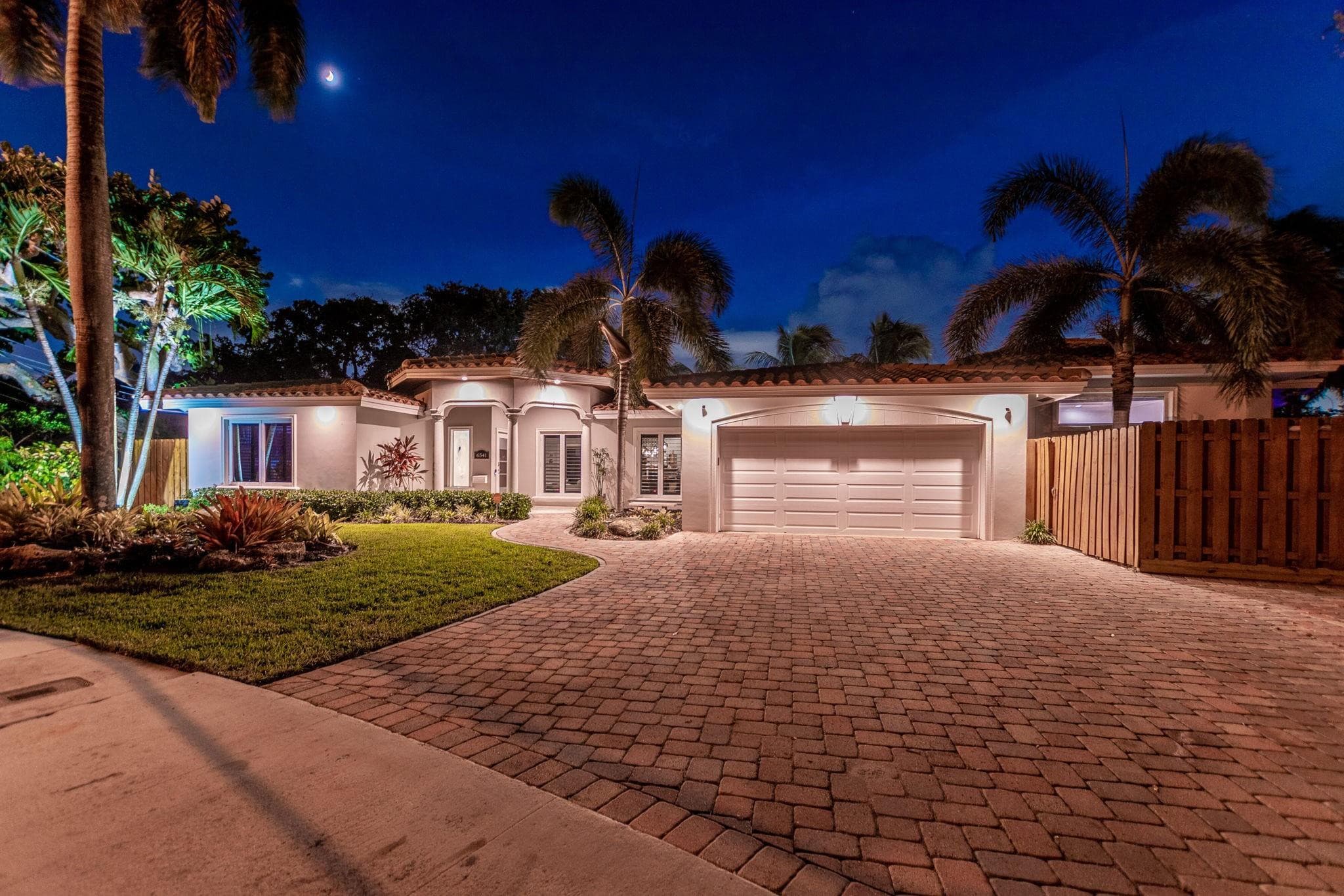 6541 NE 20th Avenue, Fort Lauderdale, FL 33308 — photo 2 of 41