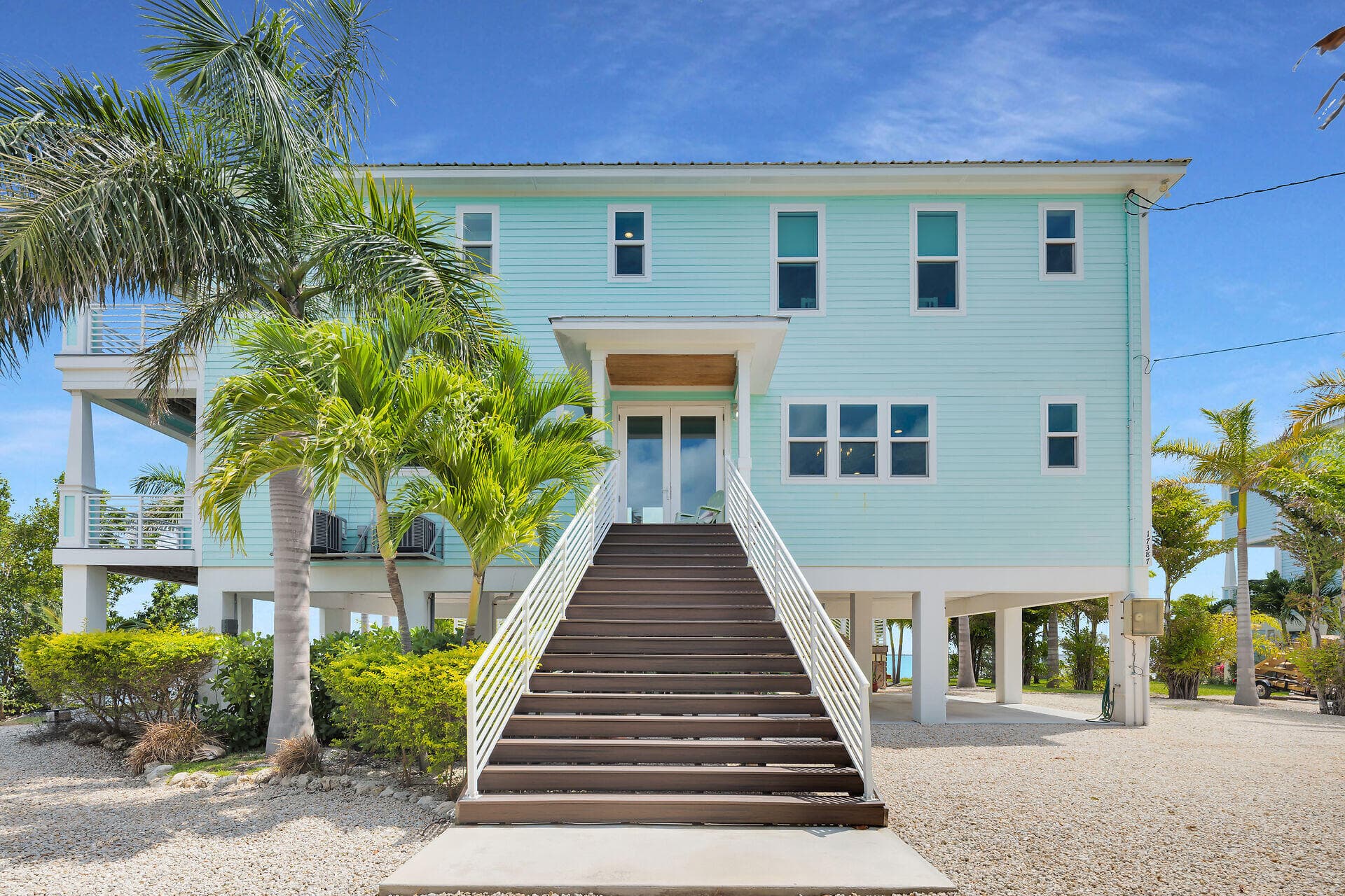 17387 Dolphin Street E, Sugarloaf Key, FL 33042 — photo 3 of 59