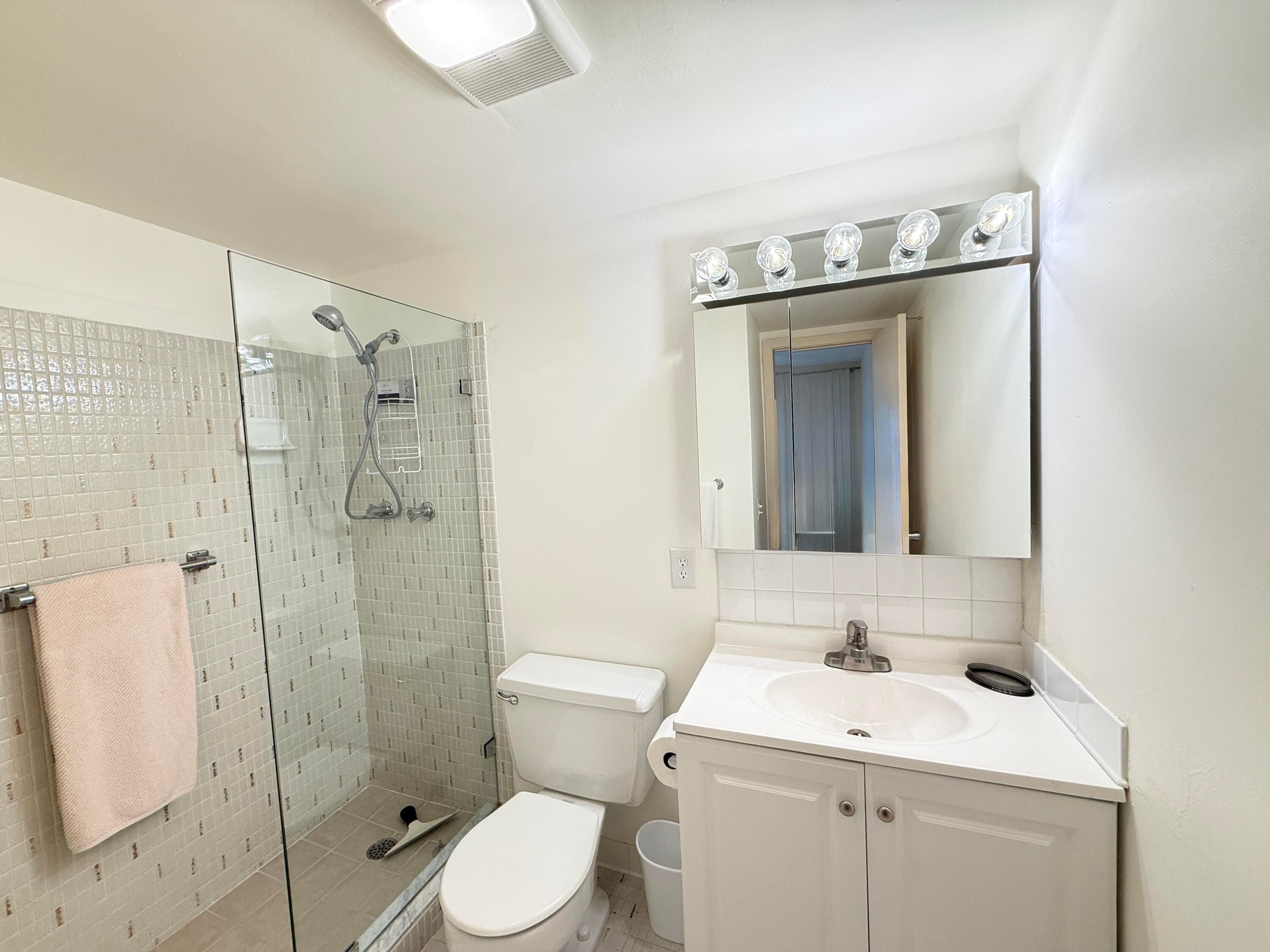 2880 Lake Osborne Drive 205, Lake Worth Beach, FL 33461 — photo 11 of 29