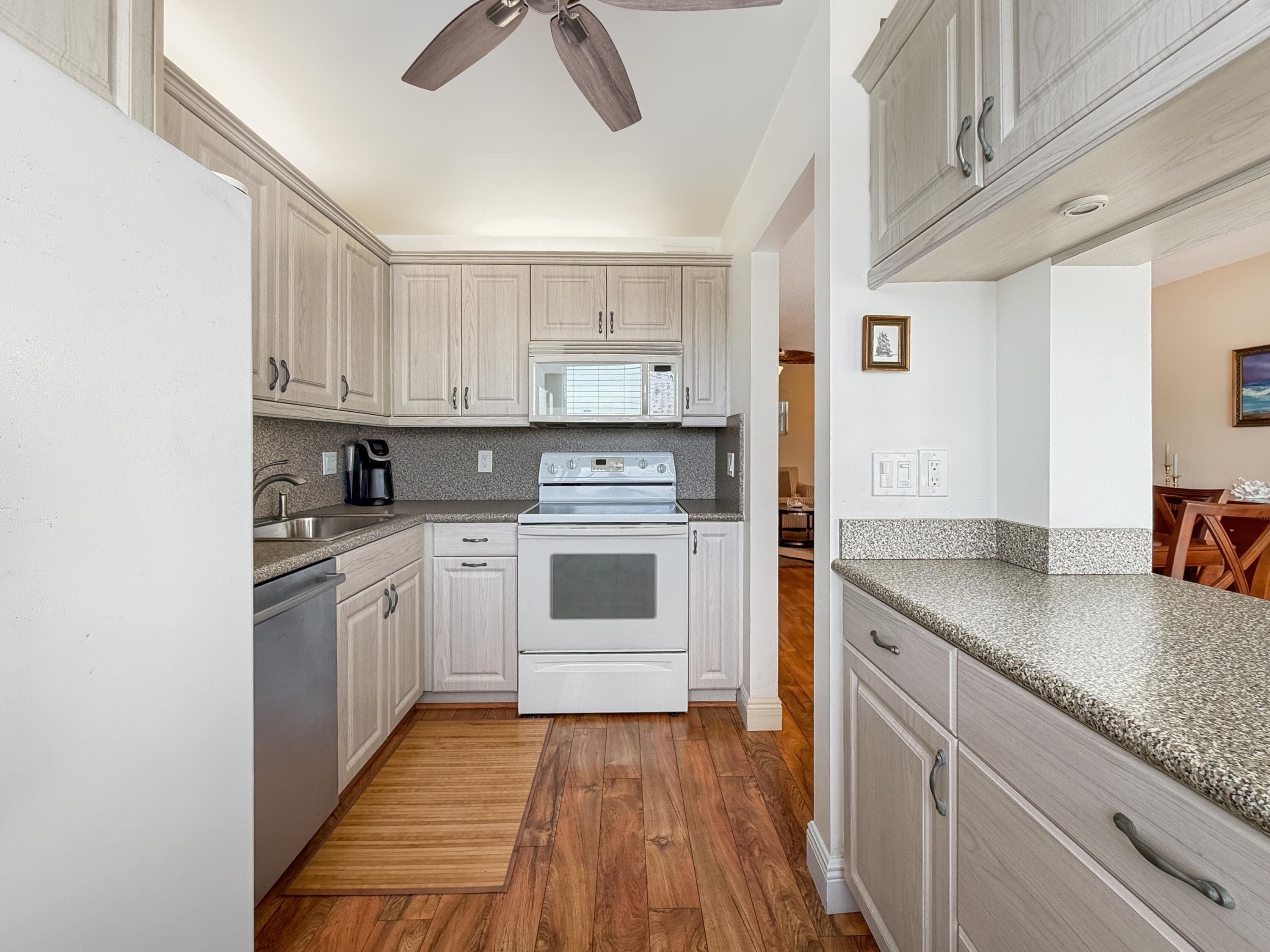 8 Colonial Club Drive 303, Boynton Beach, FL 33435 — photo 13 of 45
