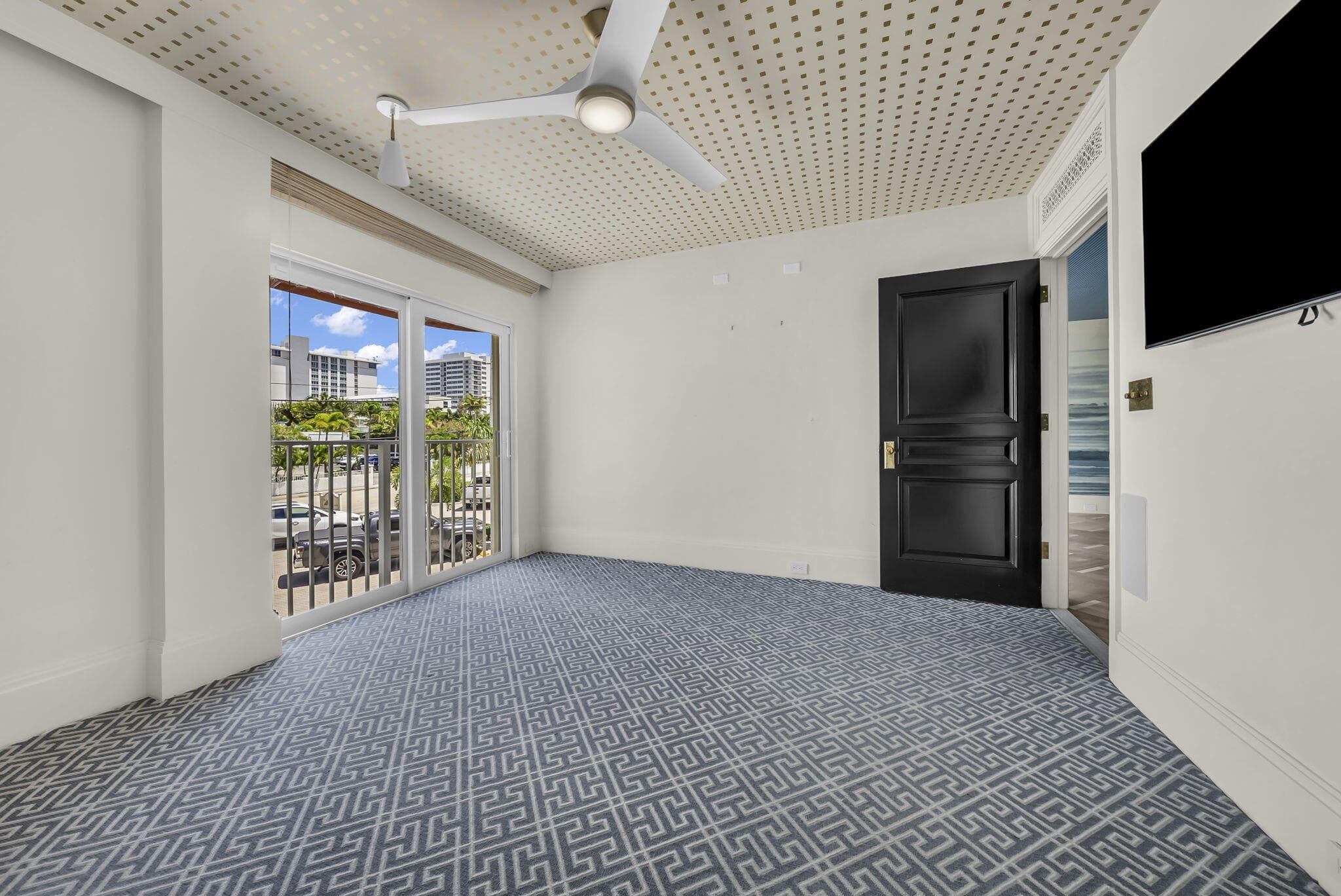 341 N Birch Road Unit 206, Fort Lauderdale, FL 33304 — photo 8 of 29