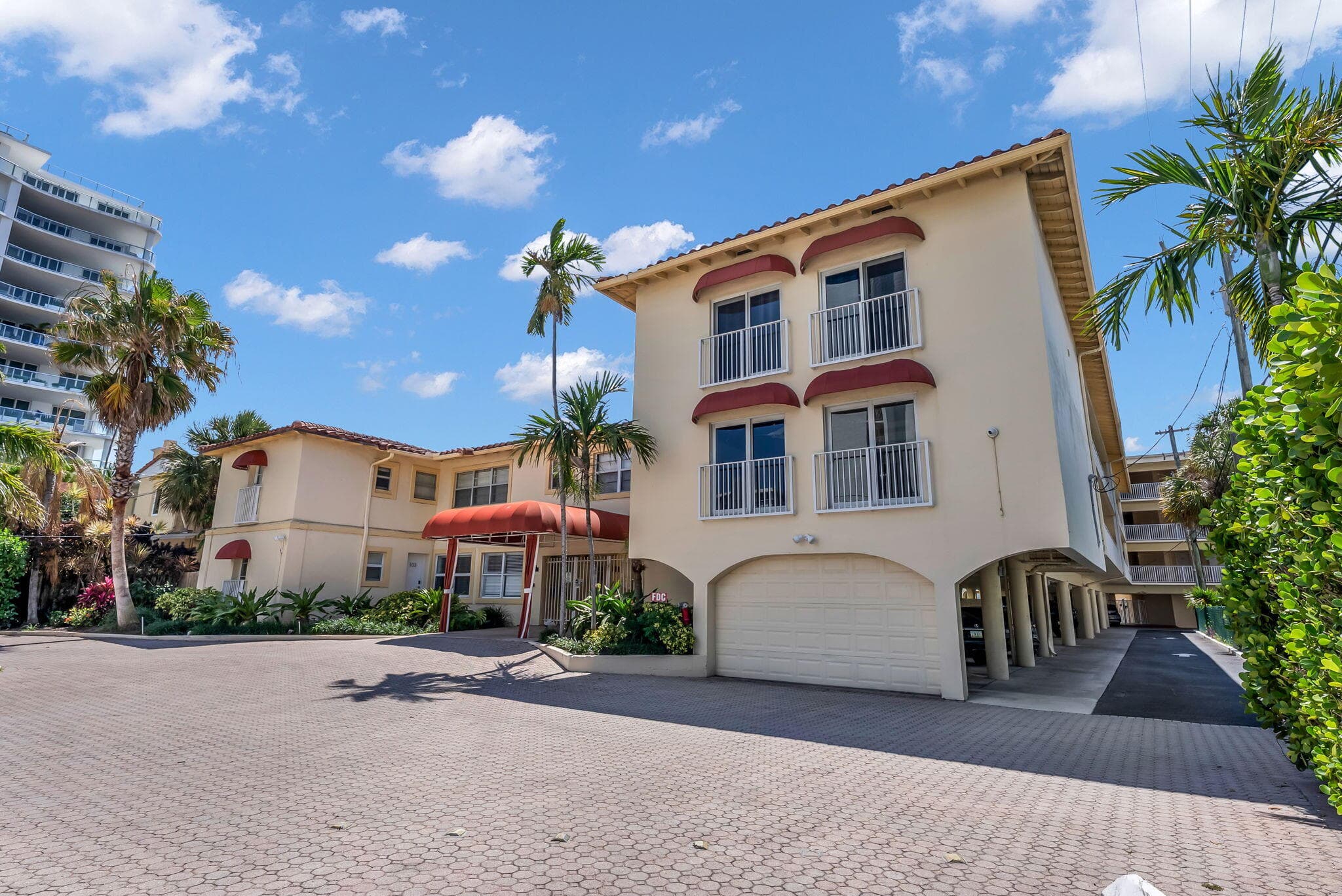 341 N Birch Road Unit 206, Fort Lauderdale, FL 33304 — photo 21 of 29