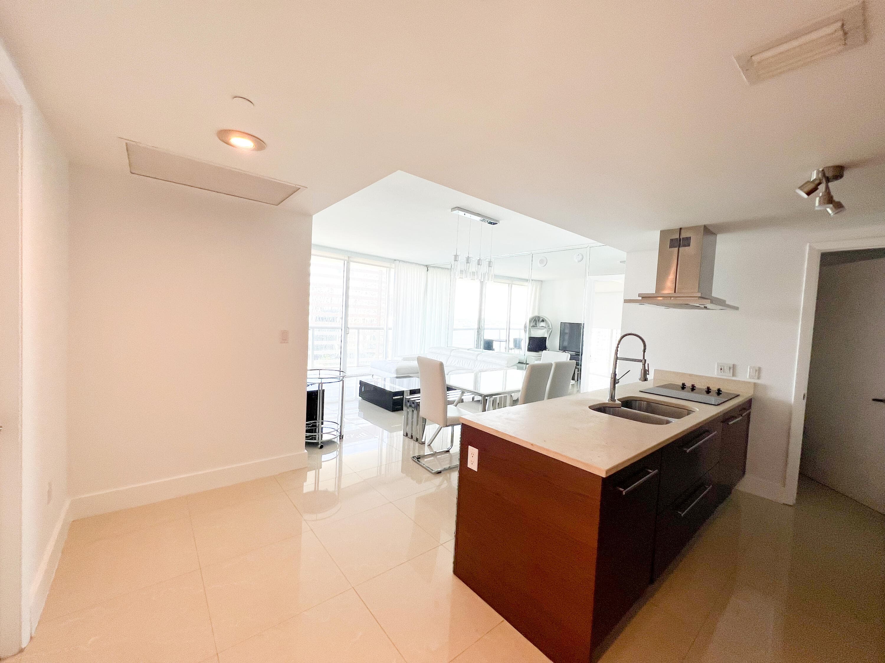 495 Brickell Avenue 2611, Miami, FL 33131 — photo 6 of 20