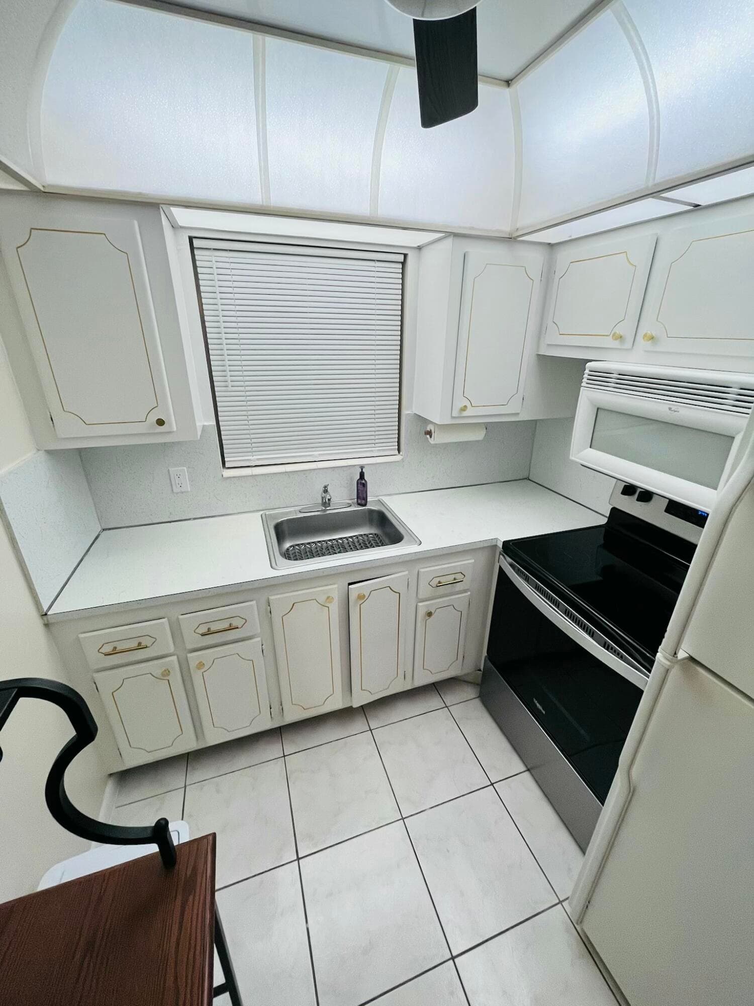 188 Cambridge H, West Palm Beach, FL 33417 — photo 12 of 32