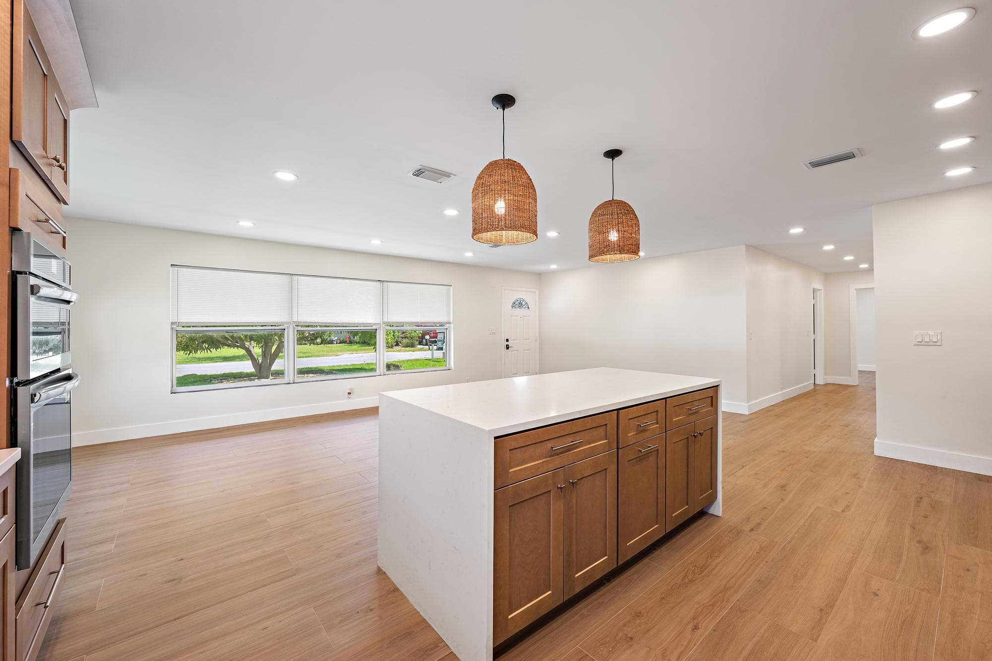117 SE 22nd Avenue, Boynton Beach, FL 33435 — photo 8 of 27