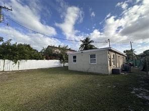 728 SW 6th Street 2, Dania Beach, FL 33004 — photo 1 of 19
