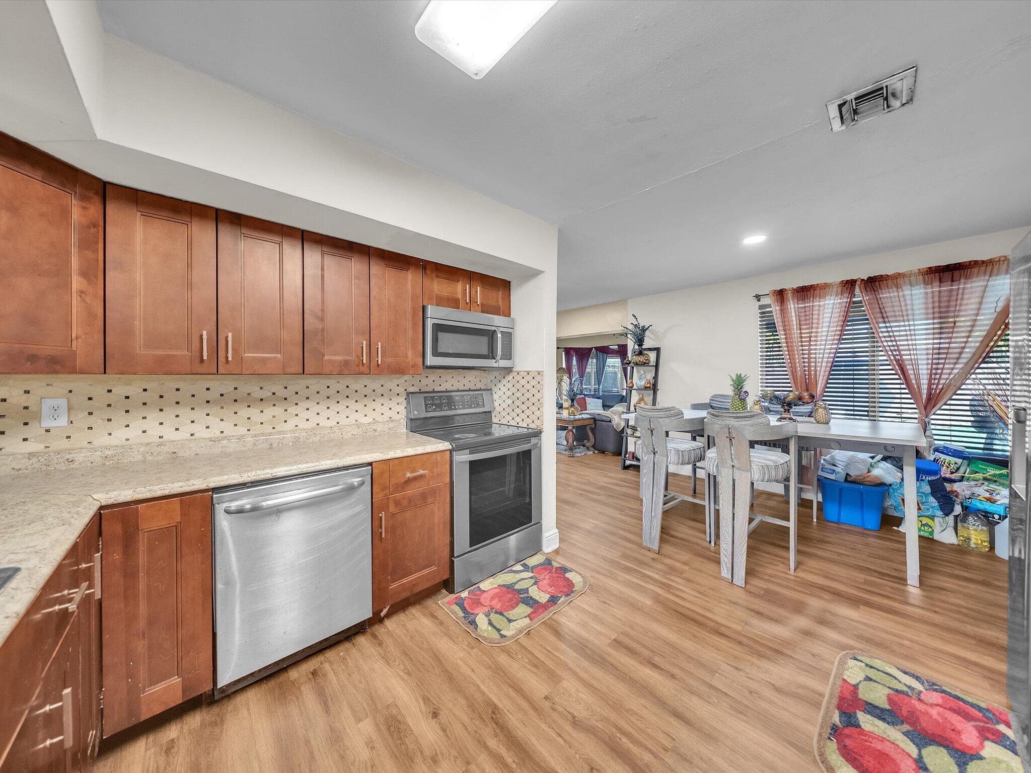 721 SW 38th Avenue, Fort Lauderdale, FL 33312 — photo 18 of 31