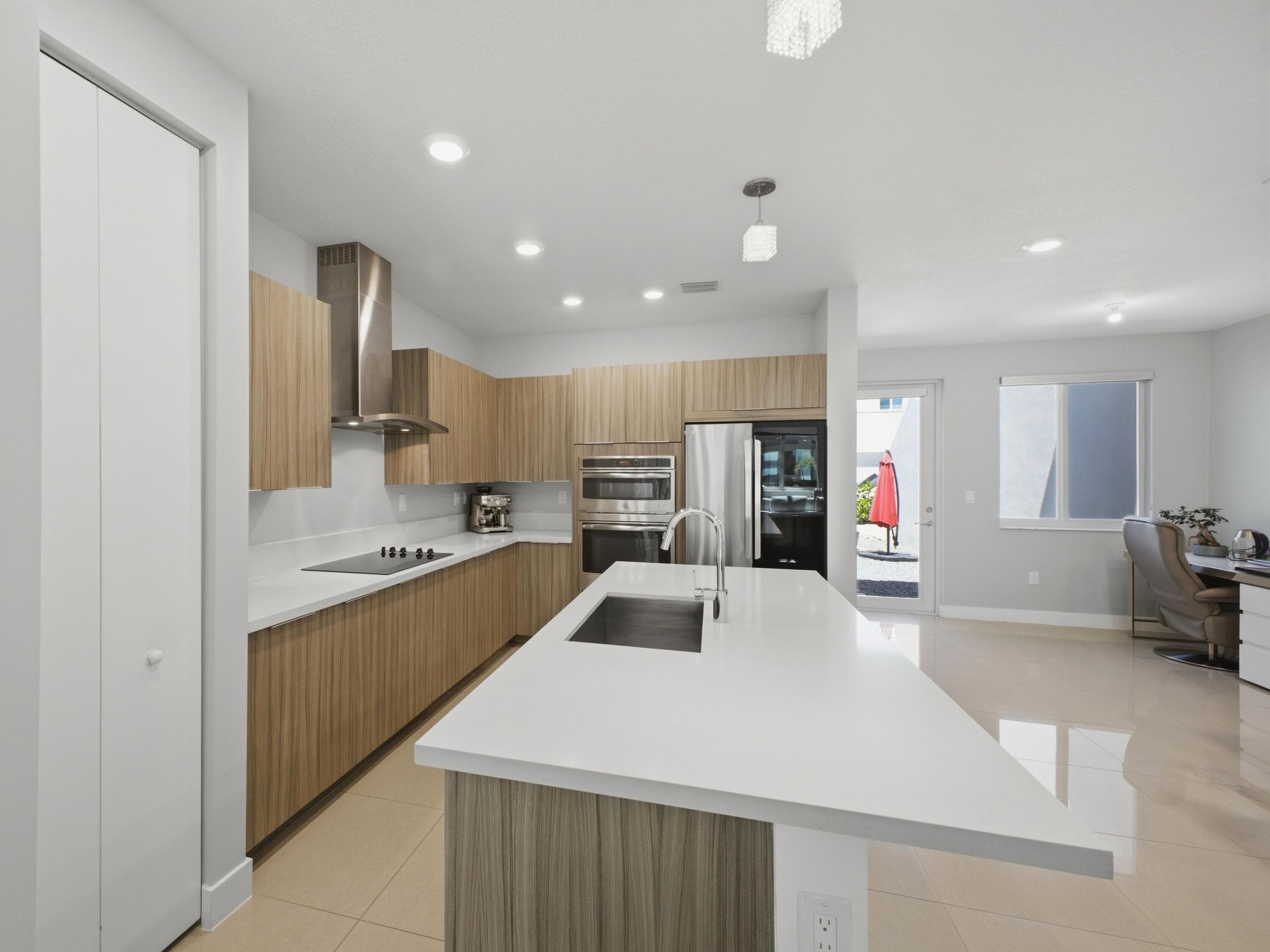 6642 NW 103rd Parkway 6642, Doral, FL 33178 — photo 16 of 64