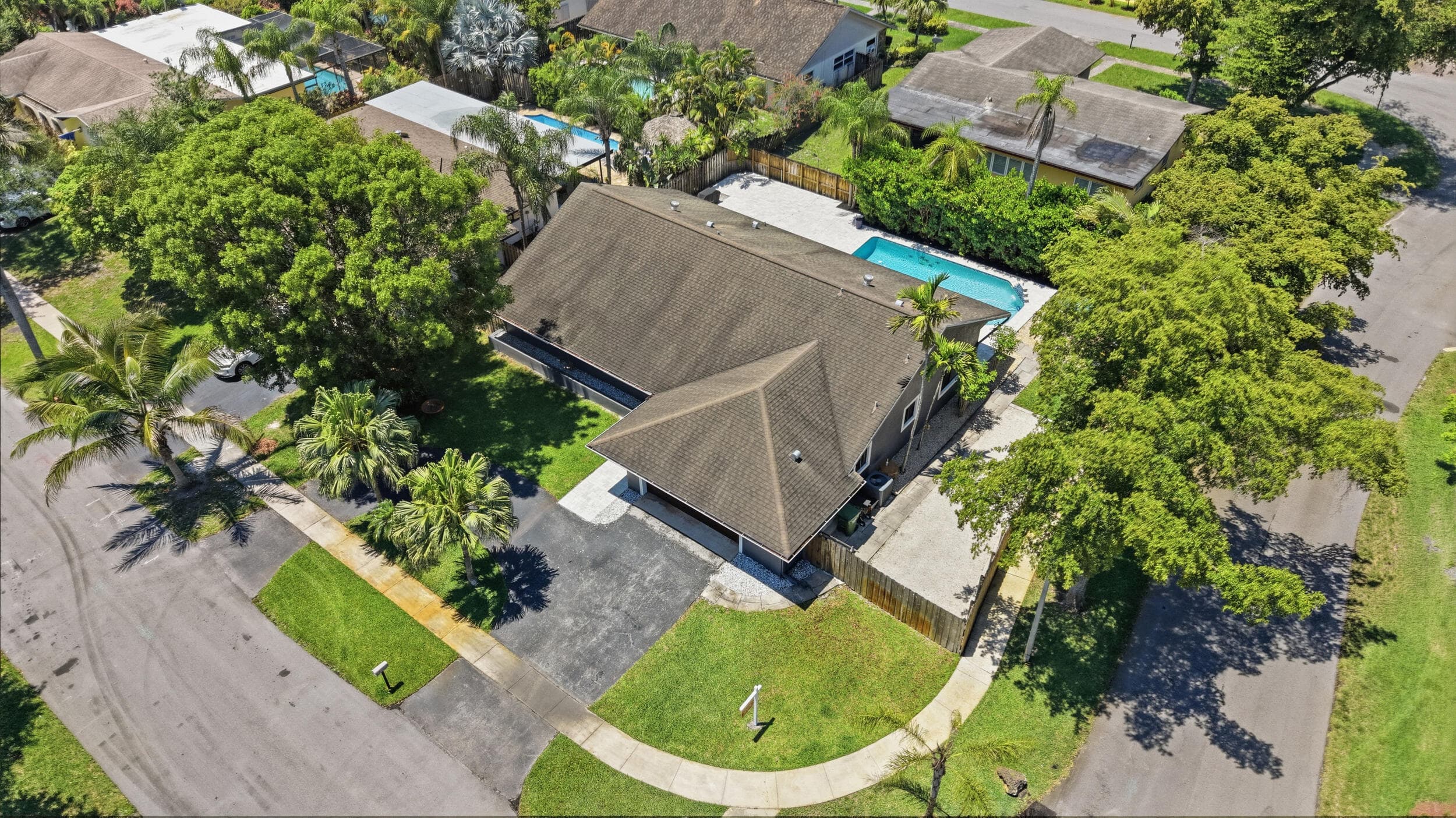 1630 NW 118th Avenue, Pembroke Pines, FL 33026 — photo 33 of 35