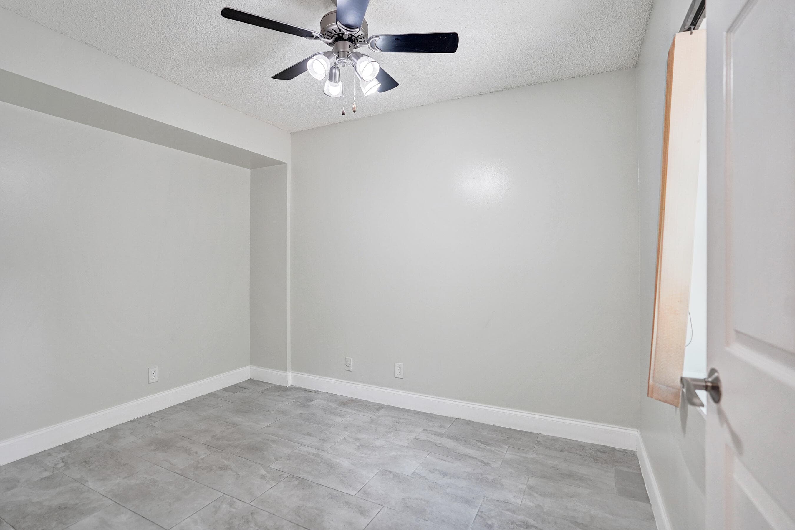 4260 Village Drive D, Delray Beach, FL 33445 — photo 6 of 31