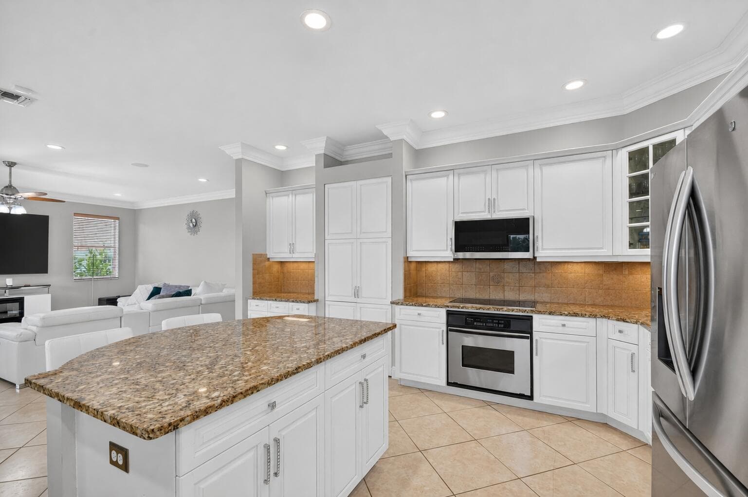2214 Ridgewood Circle, Royal Palm Beach, FL 33411 — photo 3 of 46