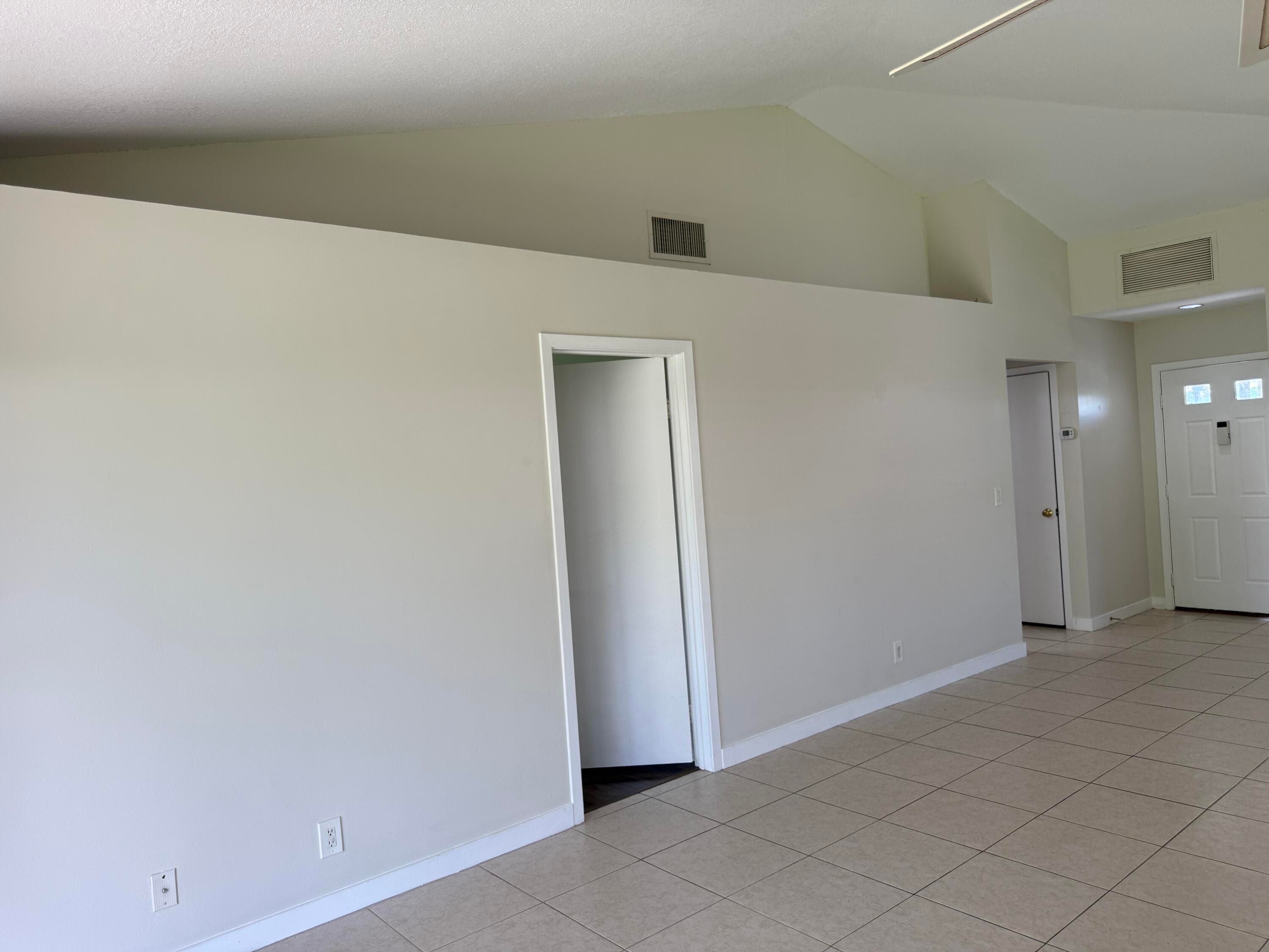 112 Club Drive, Palm Beach Gardens, FL 33418 — photo 4 of 27
