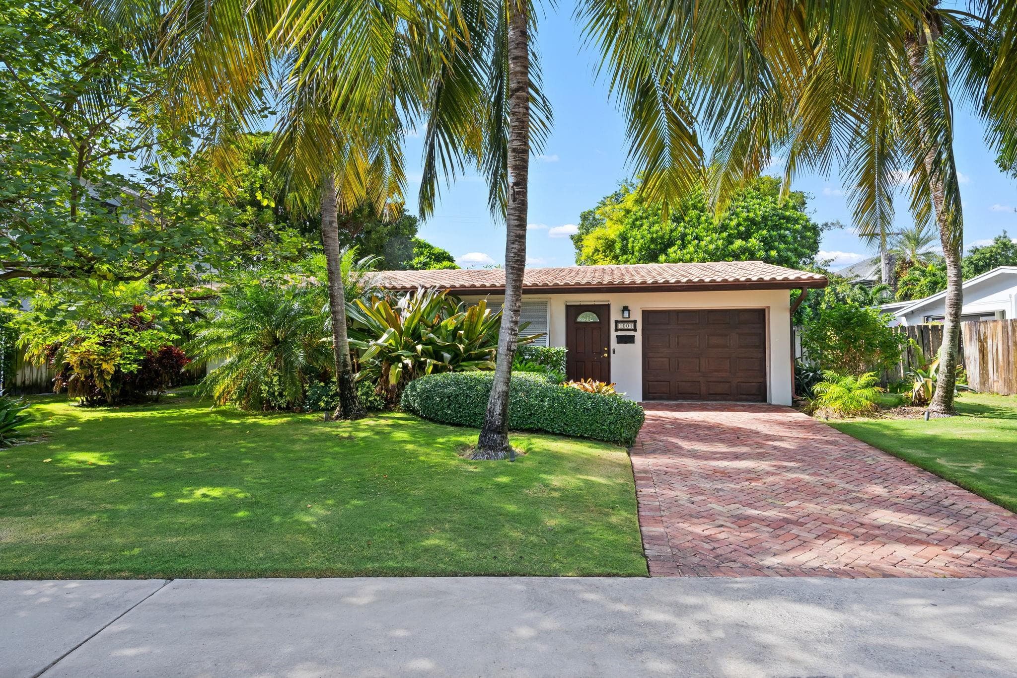 1001 NE 2nd Terrace, Boca Raton, FL 33432 — photo 1 of 7