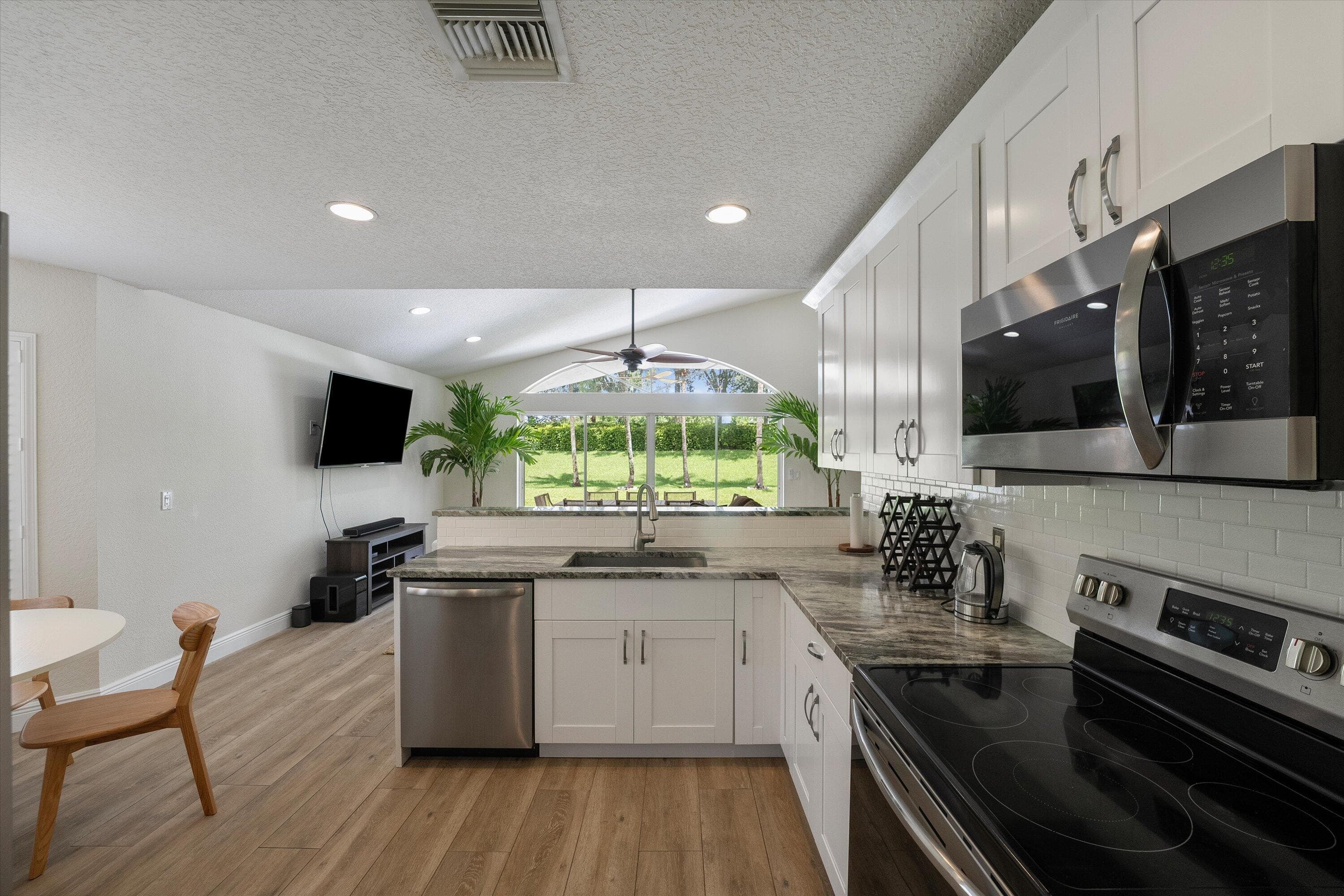 4033 Bluff Harbor Way, Wellington, FL 33449 — photo 5 of 17
