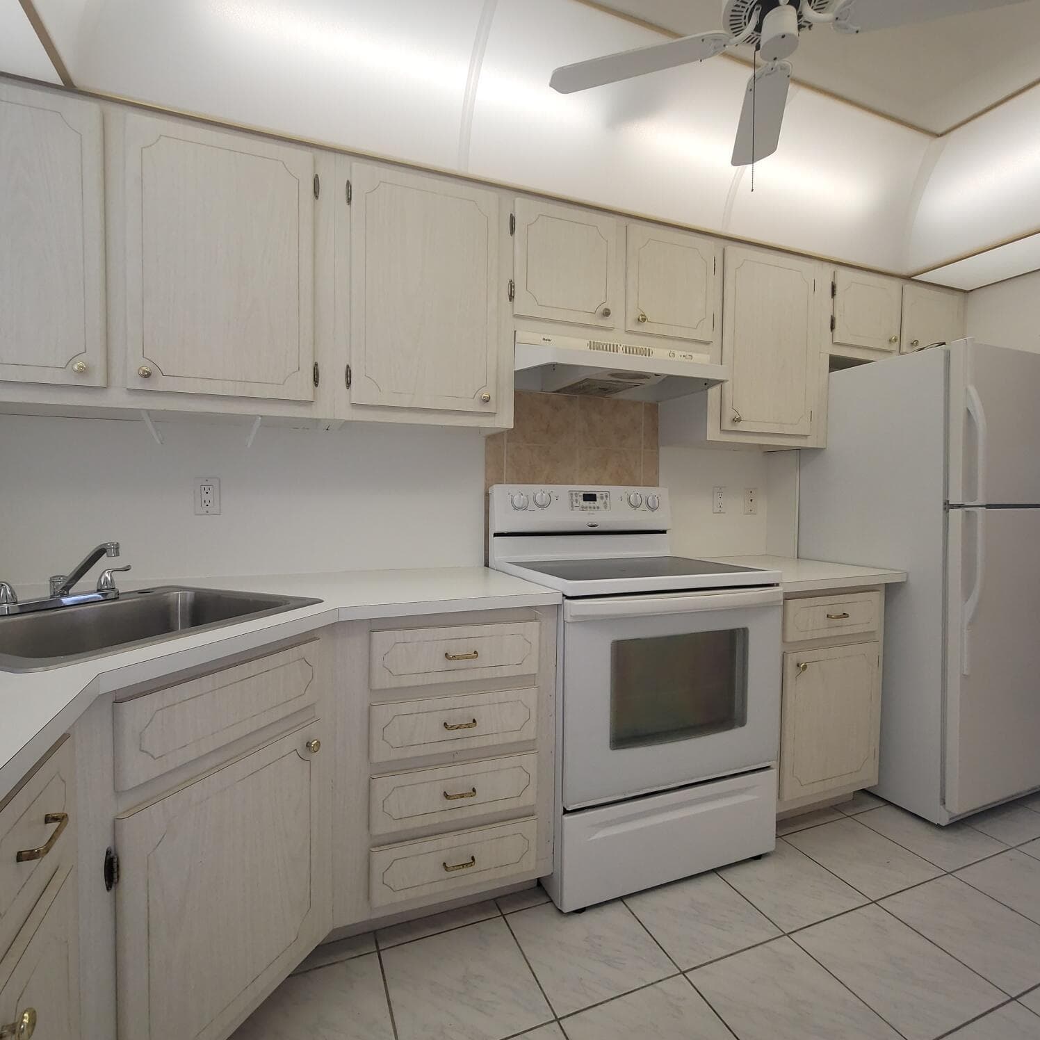 1818 Rodman Street 2c, Hollywood, FL 33020 — photo 13 of 34