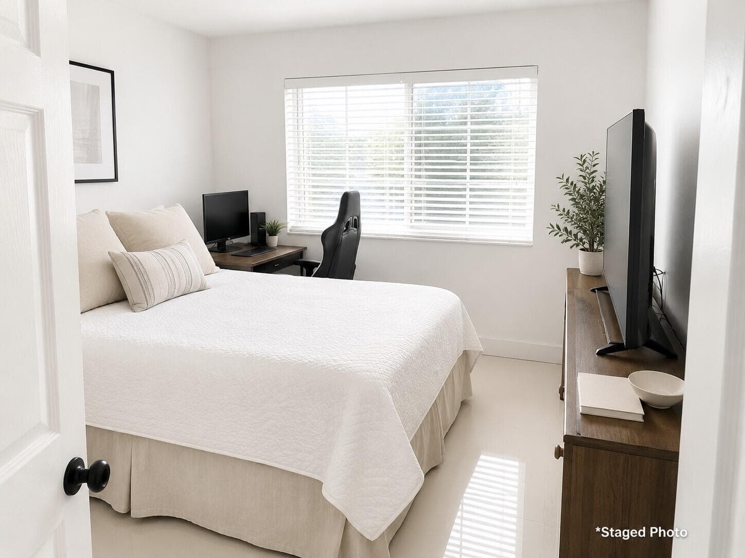 4400 NW 107th Avenue 308, Doral, FL 33178 — photo 8 of 9