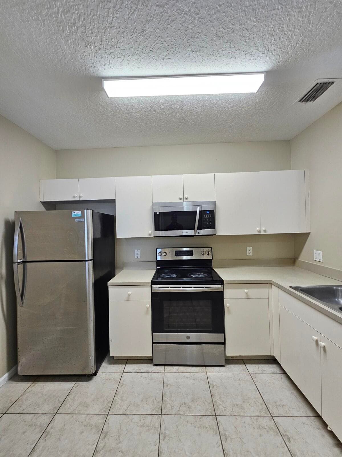 1063 Golden Lakes Boulevard 322, West Palm Beach, FL 33411 — photo 5 of 24