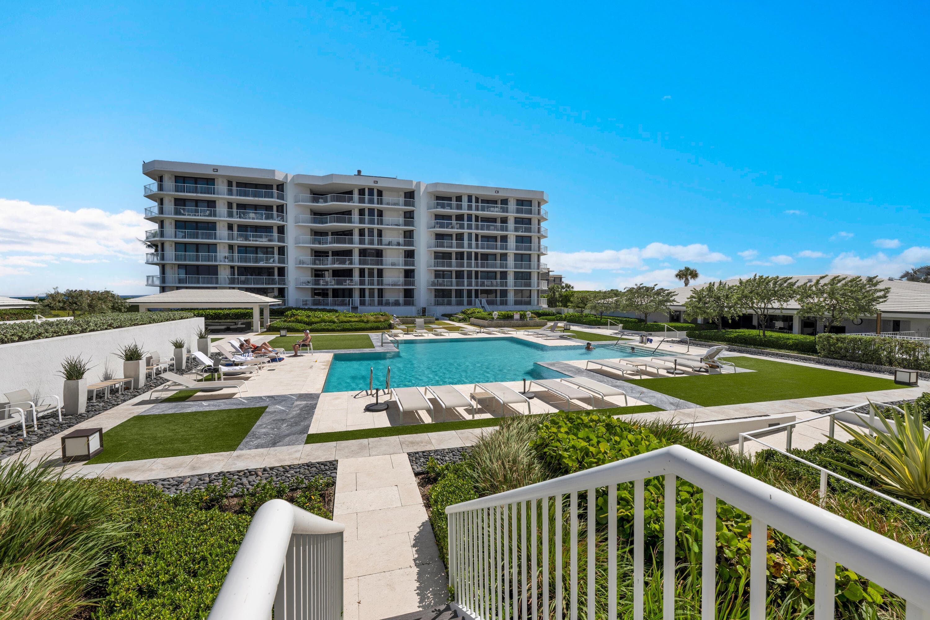 3170 S Ocean Boulevard 201n, Palm Beach, FL 33480 — photo 1 of 19