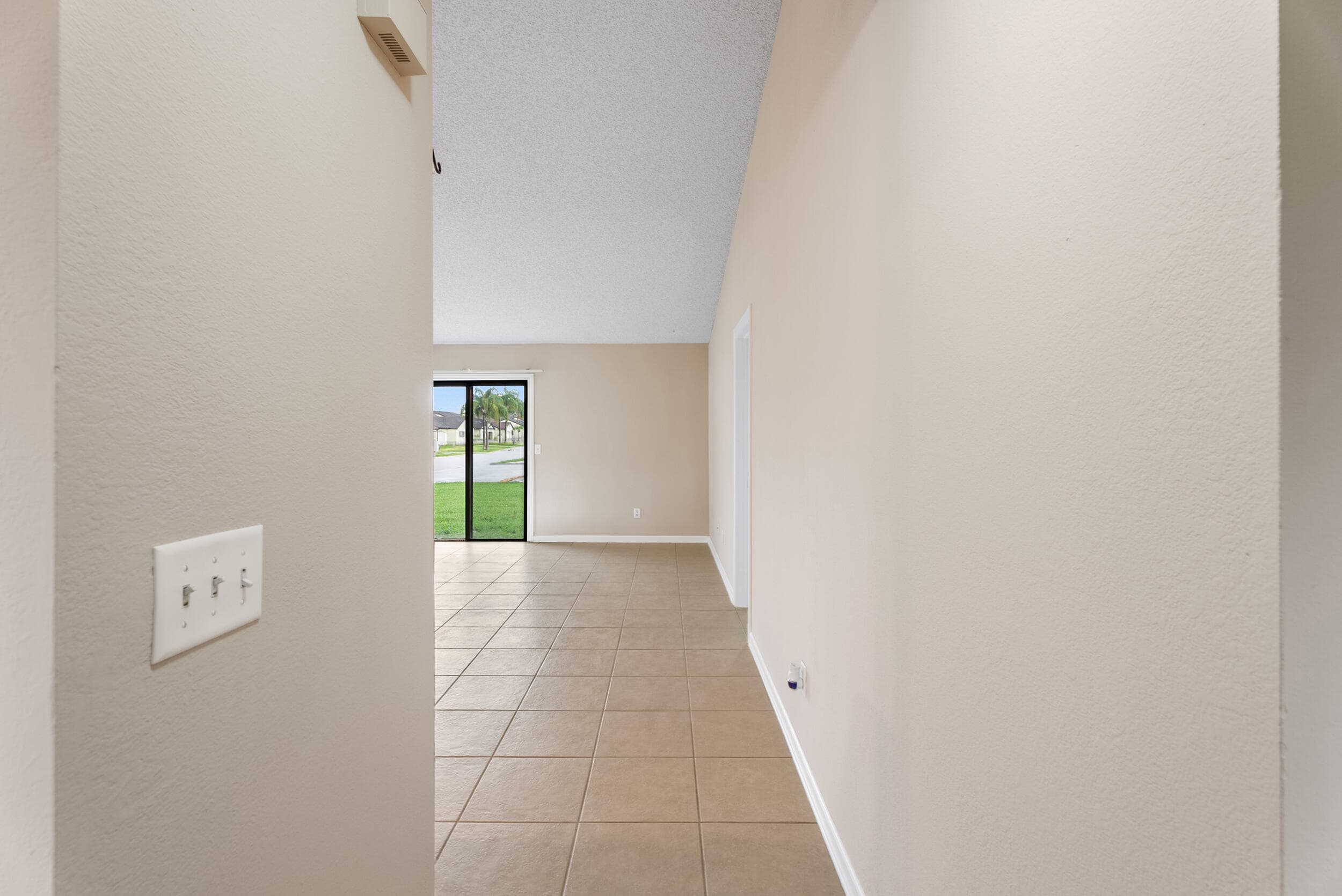 2242 SE Breckenridge Circle, Port St. Lucie, FL 34952 — photo 8 of 34