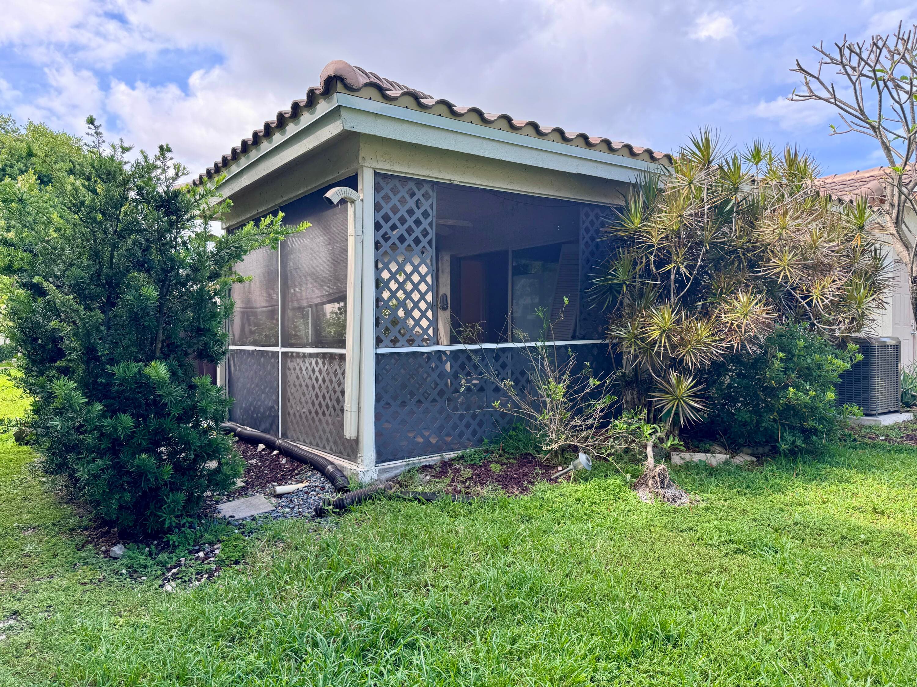 4989 SW 32nd Terrace, Dania Beach, FL 33312 — photo 21 of 33