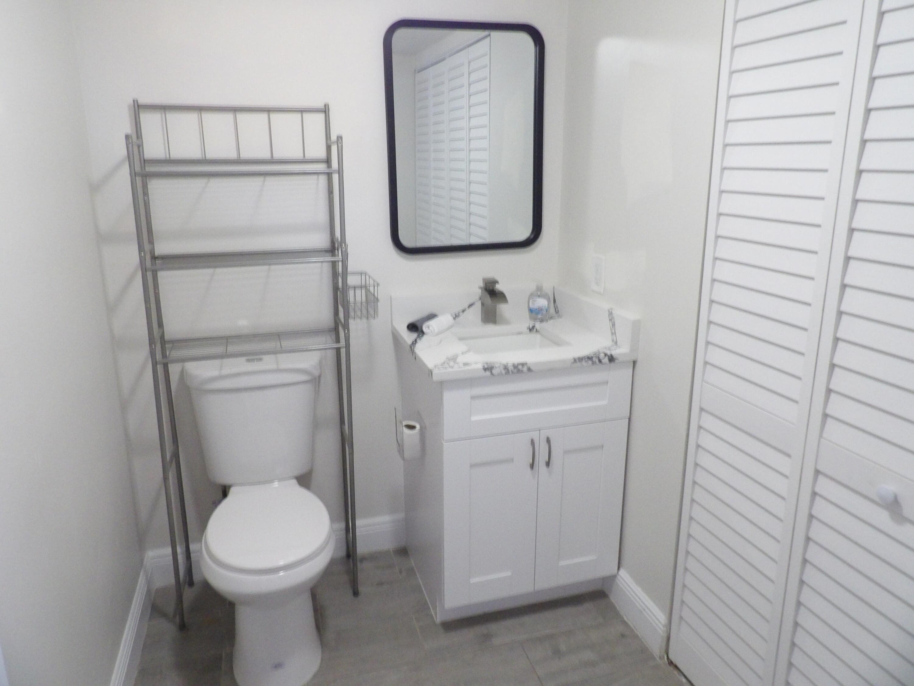 3845 Victoria Drive, West Palm Beach, FL 33406 — photo 9 of 31