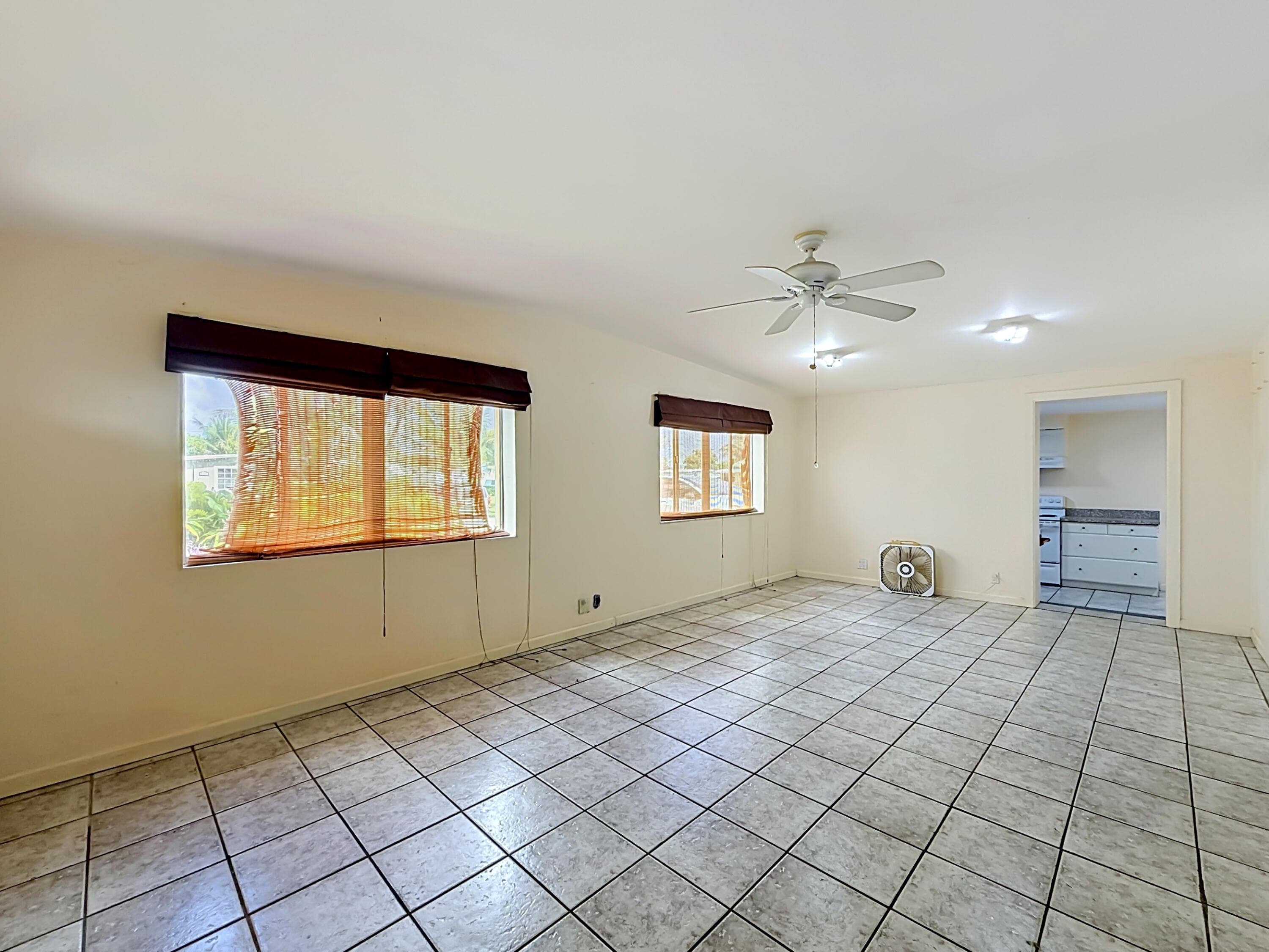 2066 Tarragon Road, West Palm Beach, FL 33415 — photo 5 of 35